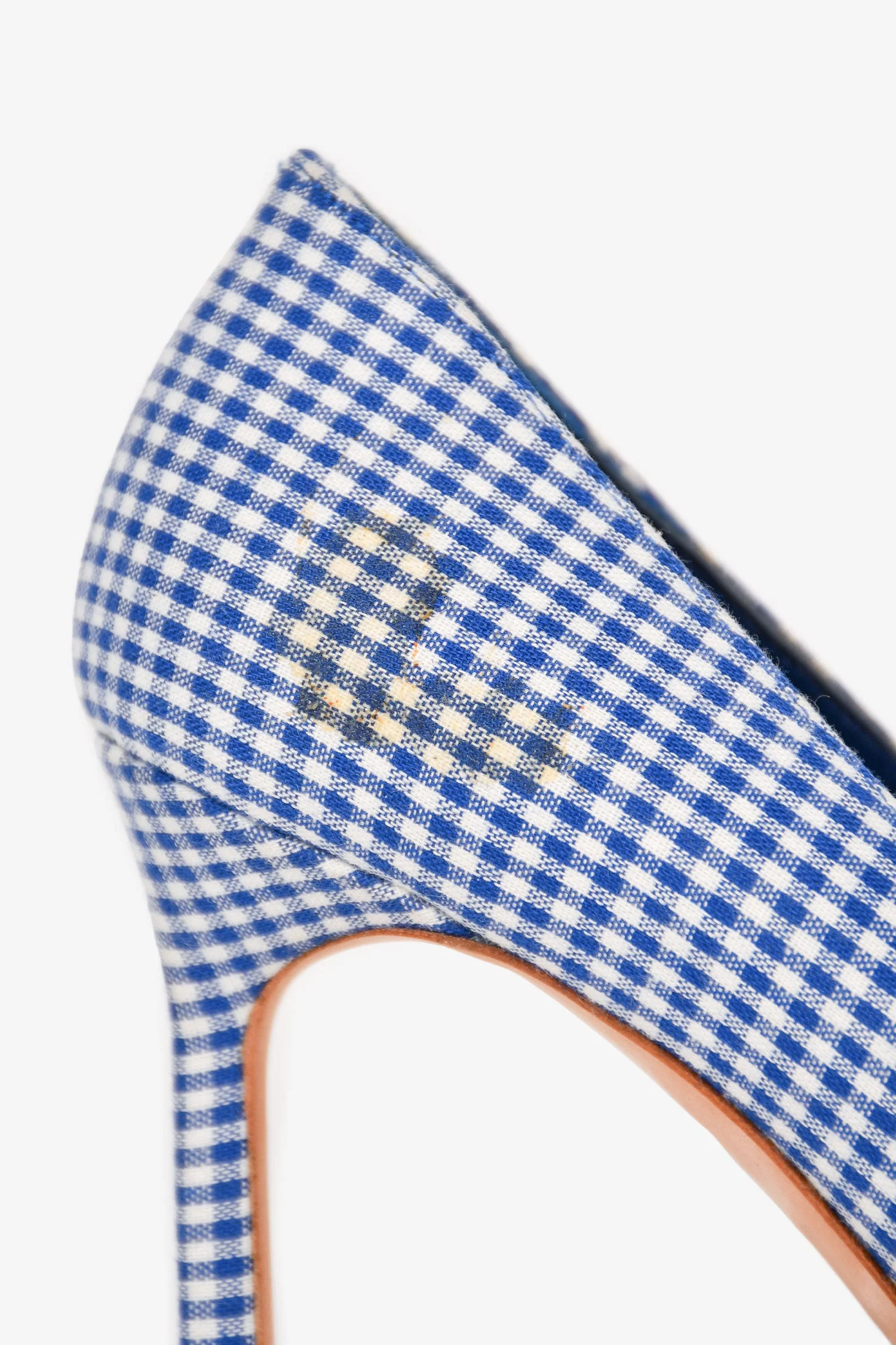 Manolo Blahnik Blue/White Gingham Pointed Heels Size 37.5 - Image 3