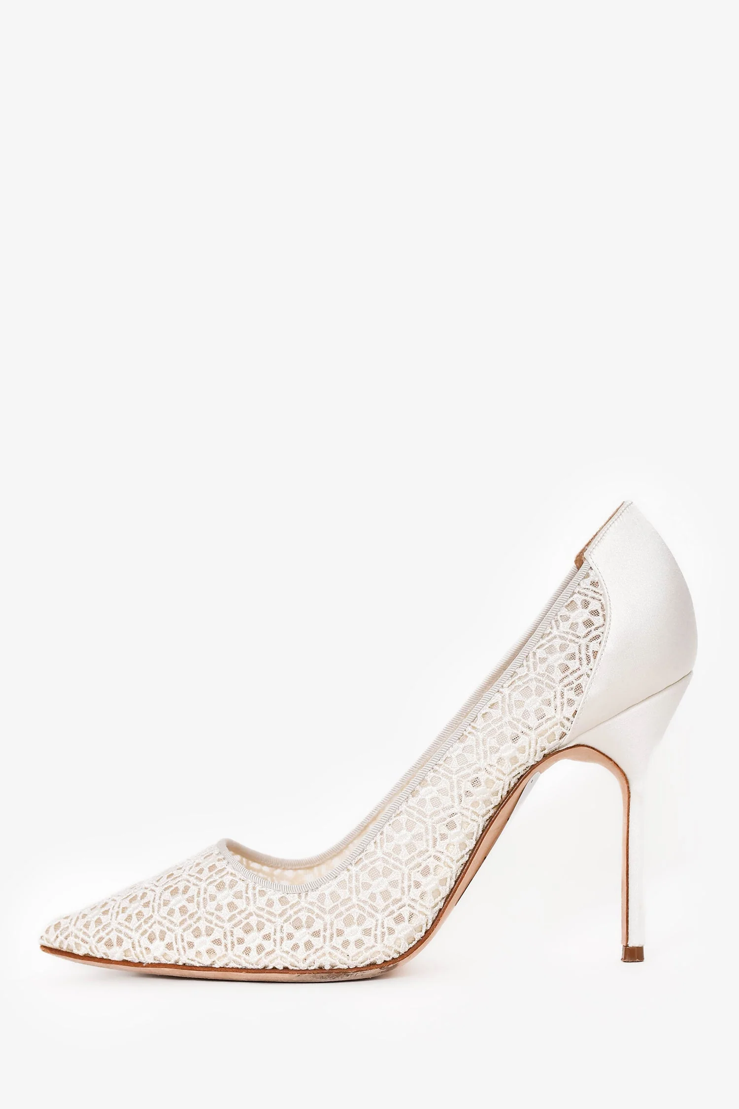 Manolo Blahnik White Lace Satin Bridal Tora Heels Size 38 - Image 4