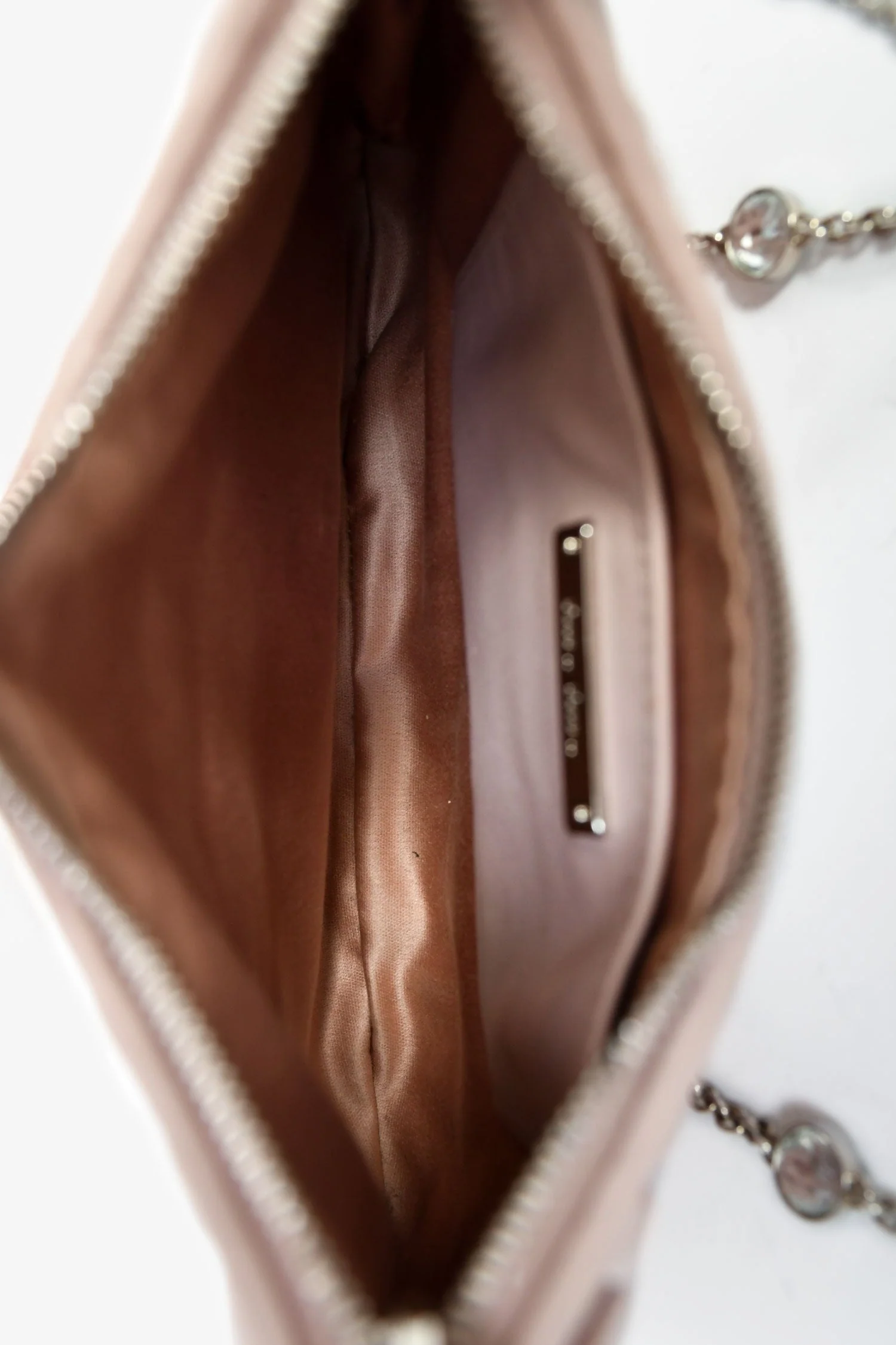 Miu Miu 2021 Pink Leather Matelasse 'Pocket' Crossbody Bag - Image 6