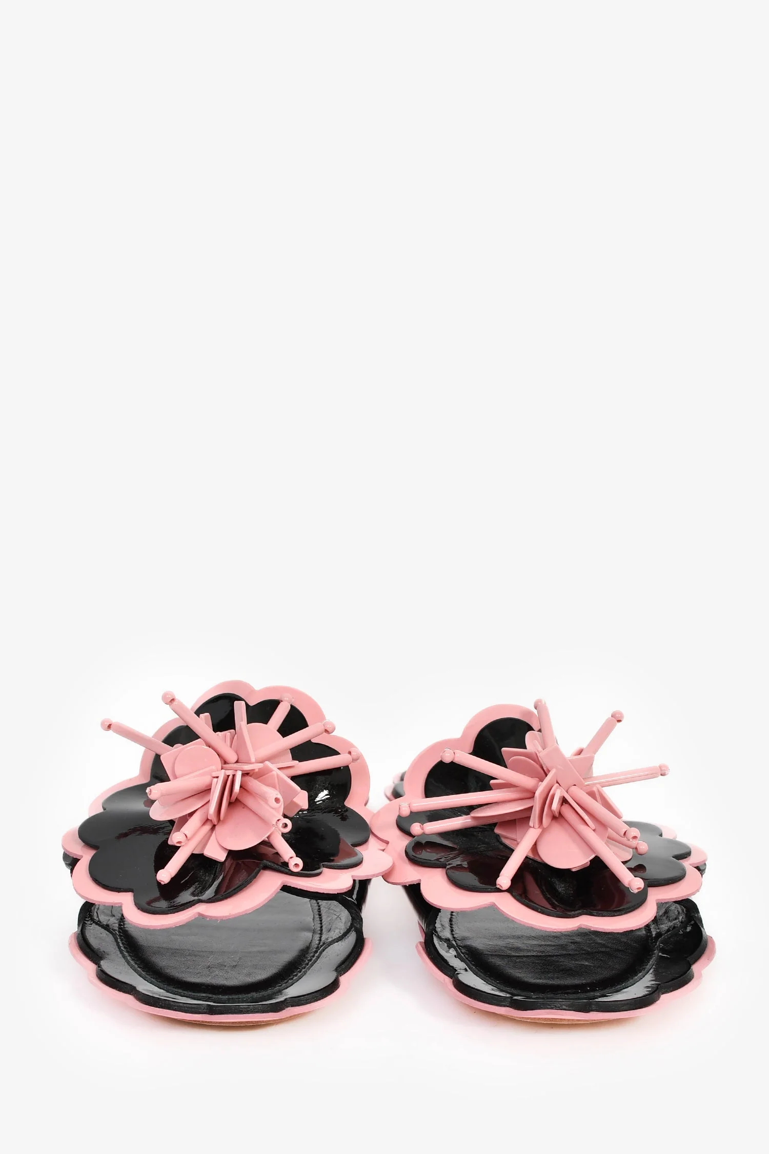 Miu Miu Black/Pink Patent Flower Sandals Size 35 - Image 3