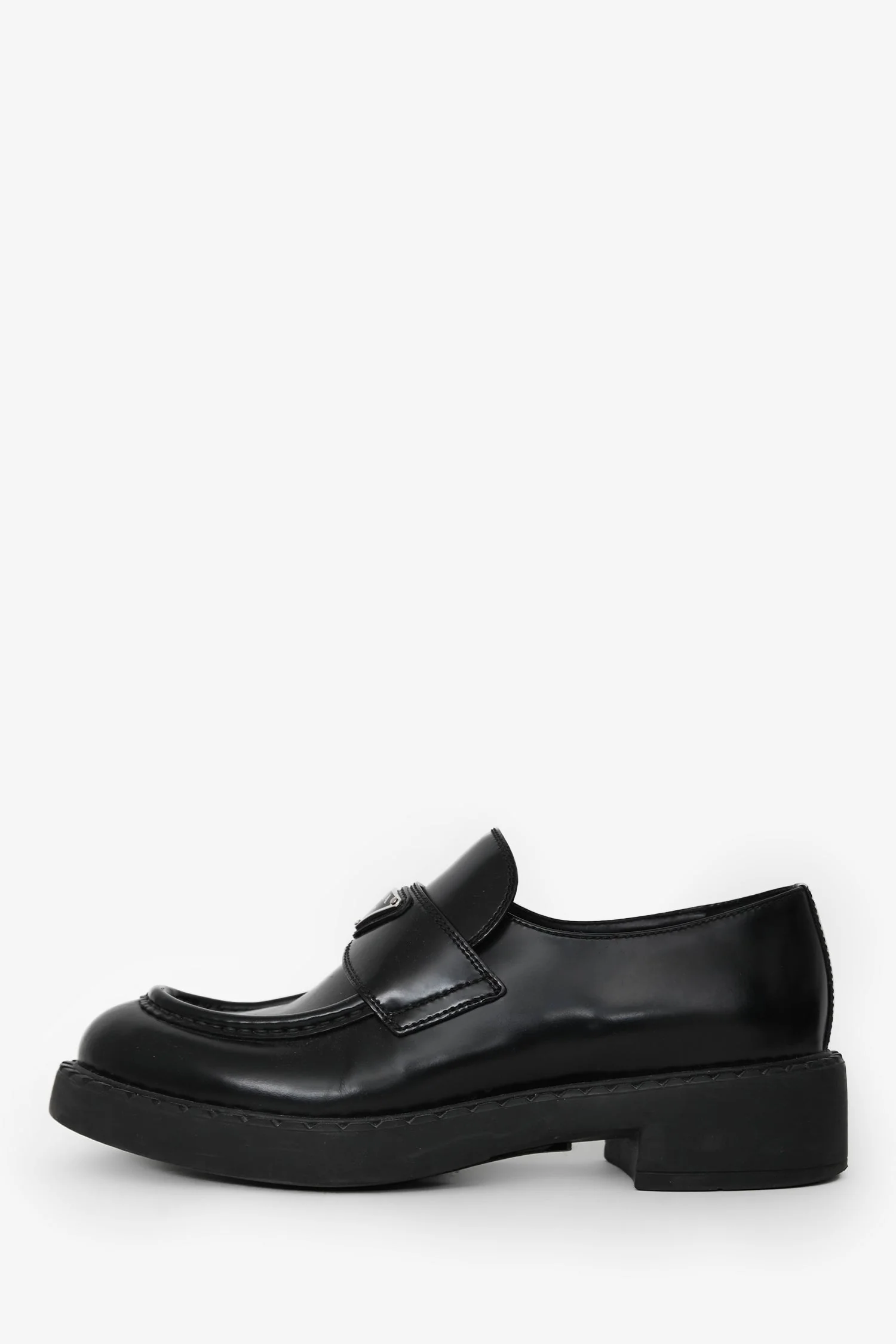 Prada Black Brushed Leather Logo Plaque Loafers Size 39.5 - Image 5