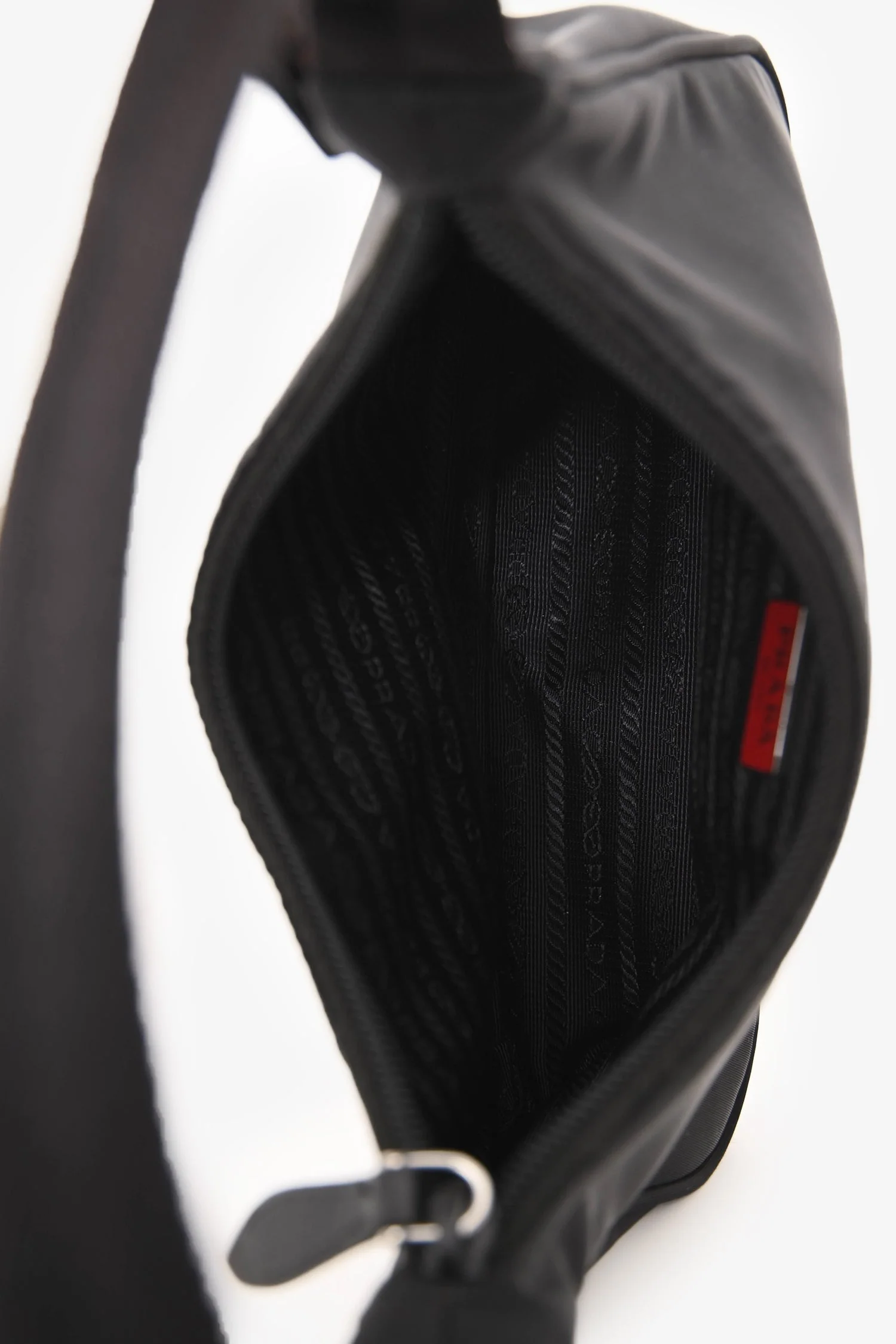 Prada Black Nylon Red Logo Re-Edition 2000 Shoulder Bag - Image 7