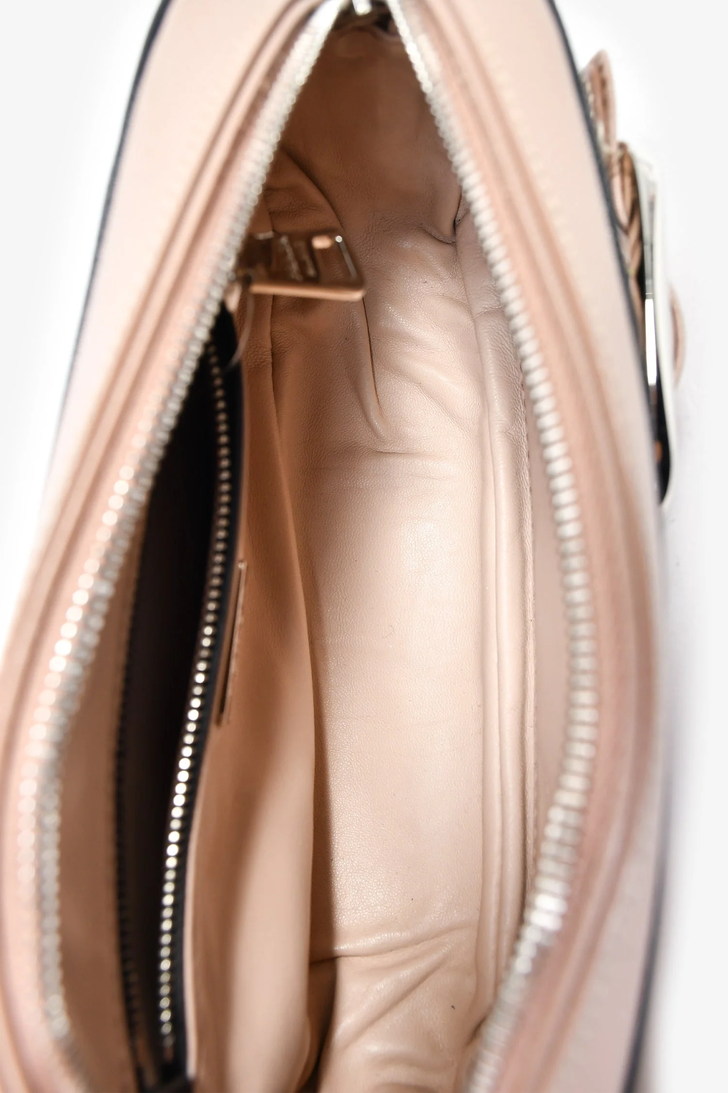 Prada Mauve/Black Saffiano Two-Tone Buckle Camera Bag - Image 6