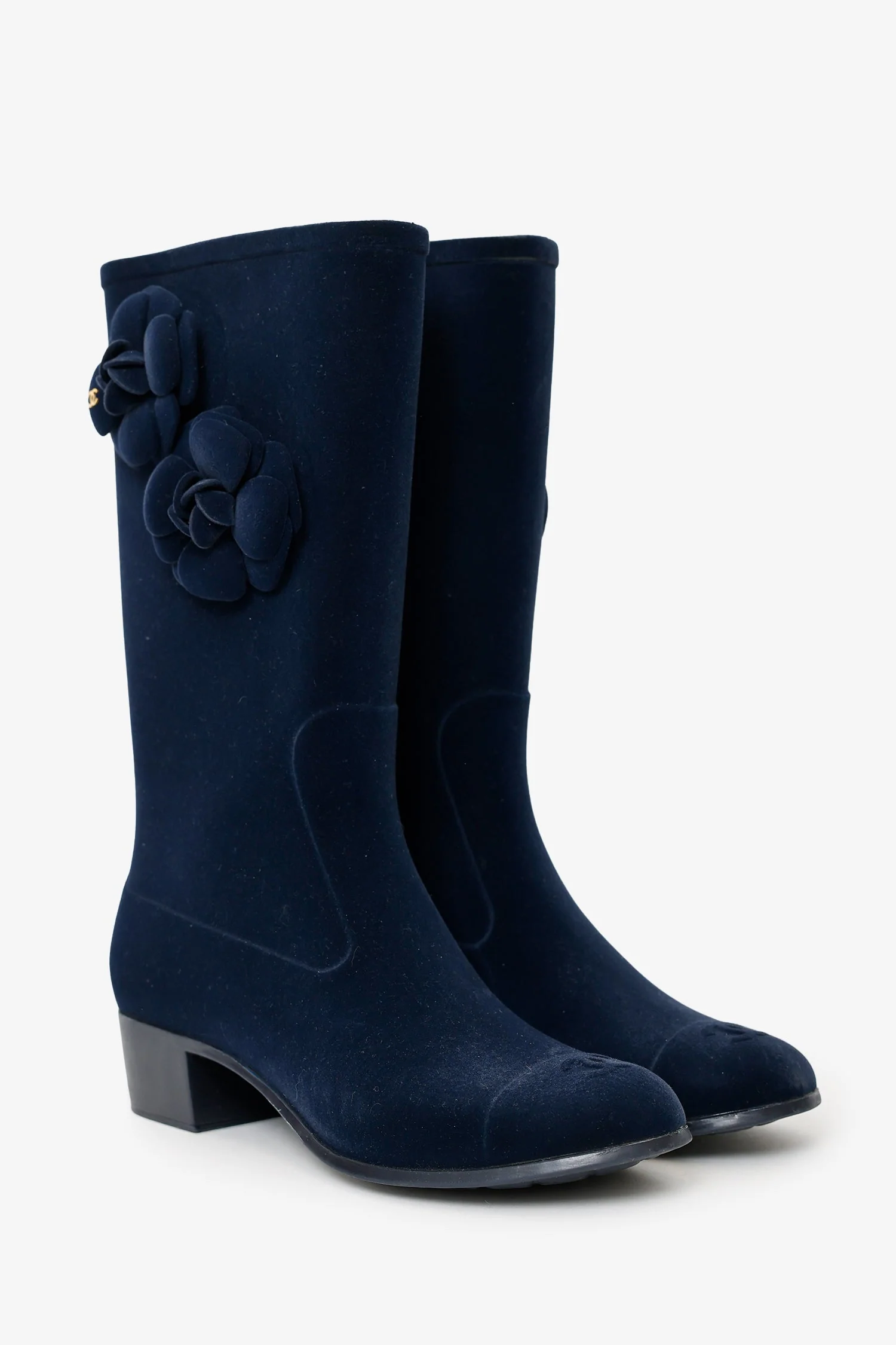Pre-Loved Chanel™ 11A Navy Velvet Camellia Rubber Rain Boots Size 38 - Image 2