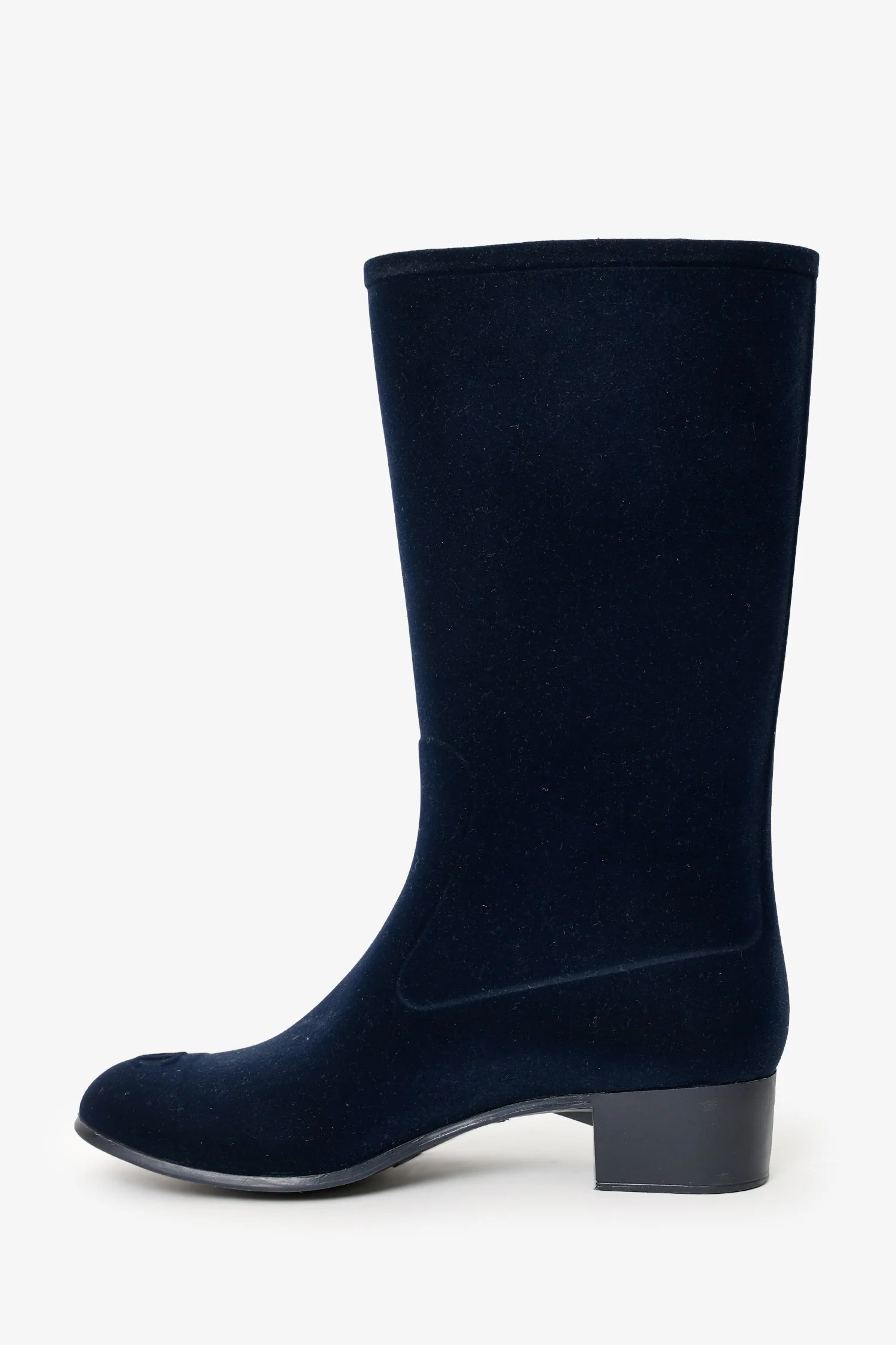 Pre-Loved Chanel™ 11A Navy Velvet Camellia Rubber Rain Boots Size 38 - Image 5