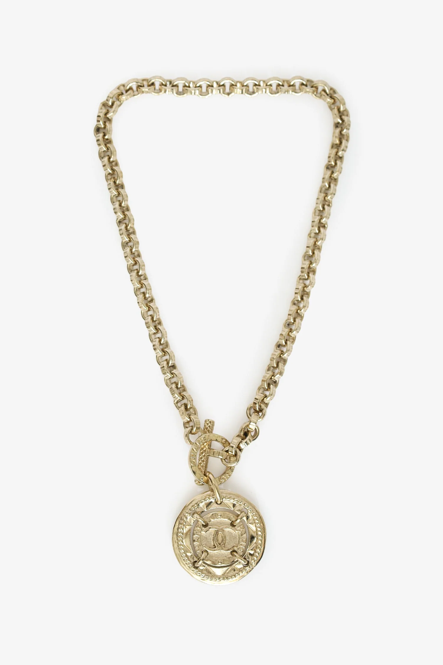 Pre-Loved Chanel™ 16B Coco Mark Round Toggle Necklace - Image 2