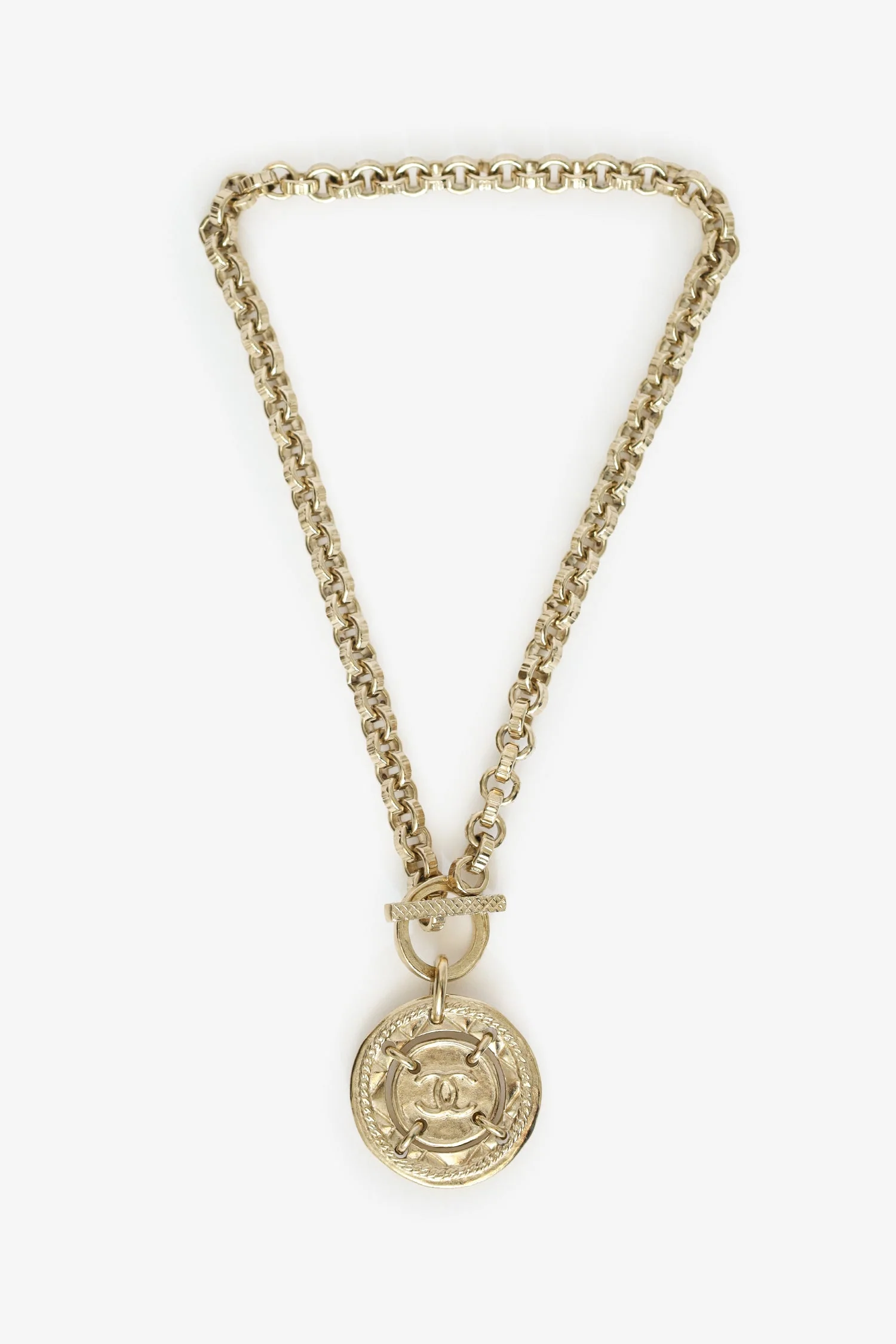 Pre-Loved Chanel™ 16B Coco Mark Round Toggle Necklace - Image 6
