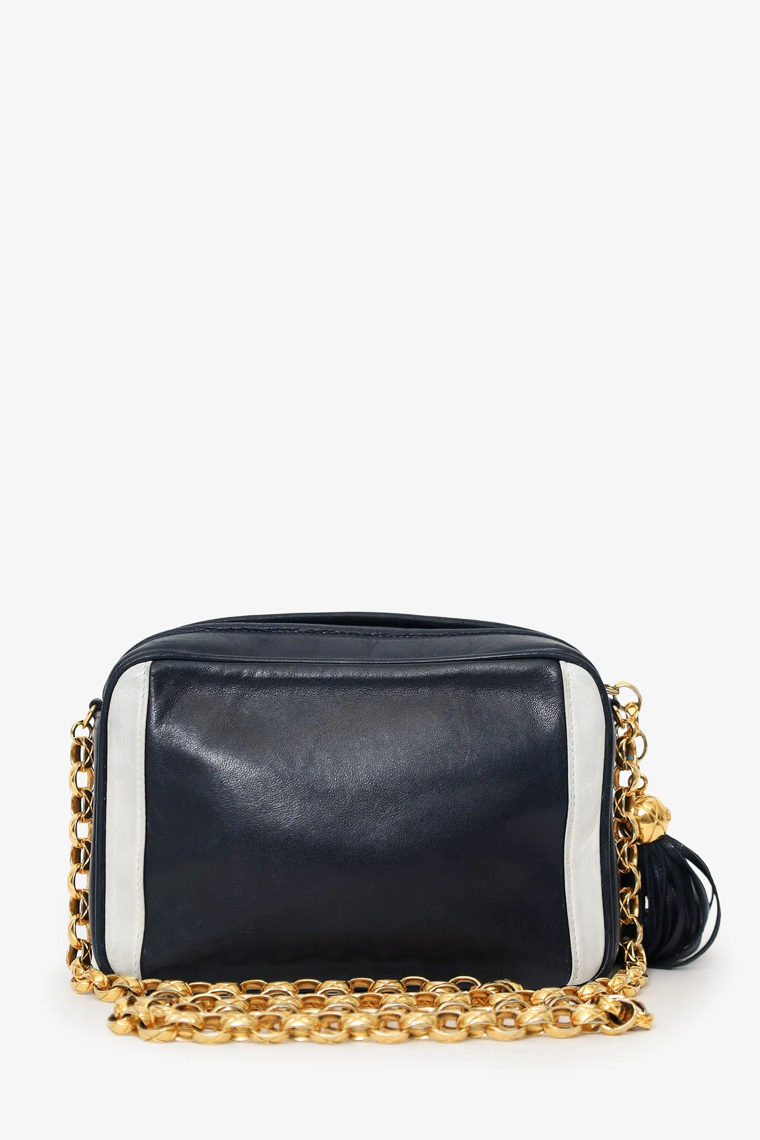 Pre-Loved Chanel™ 1991-94 Navy Lambskin Tassel CC Chain Camera Bag - Image 2