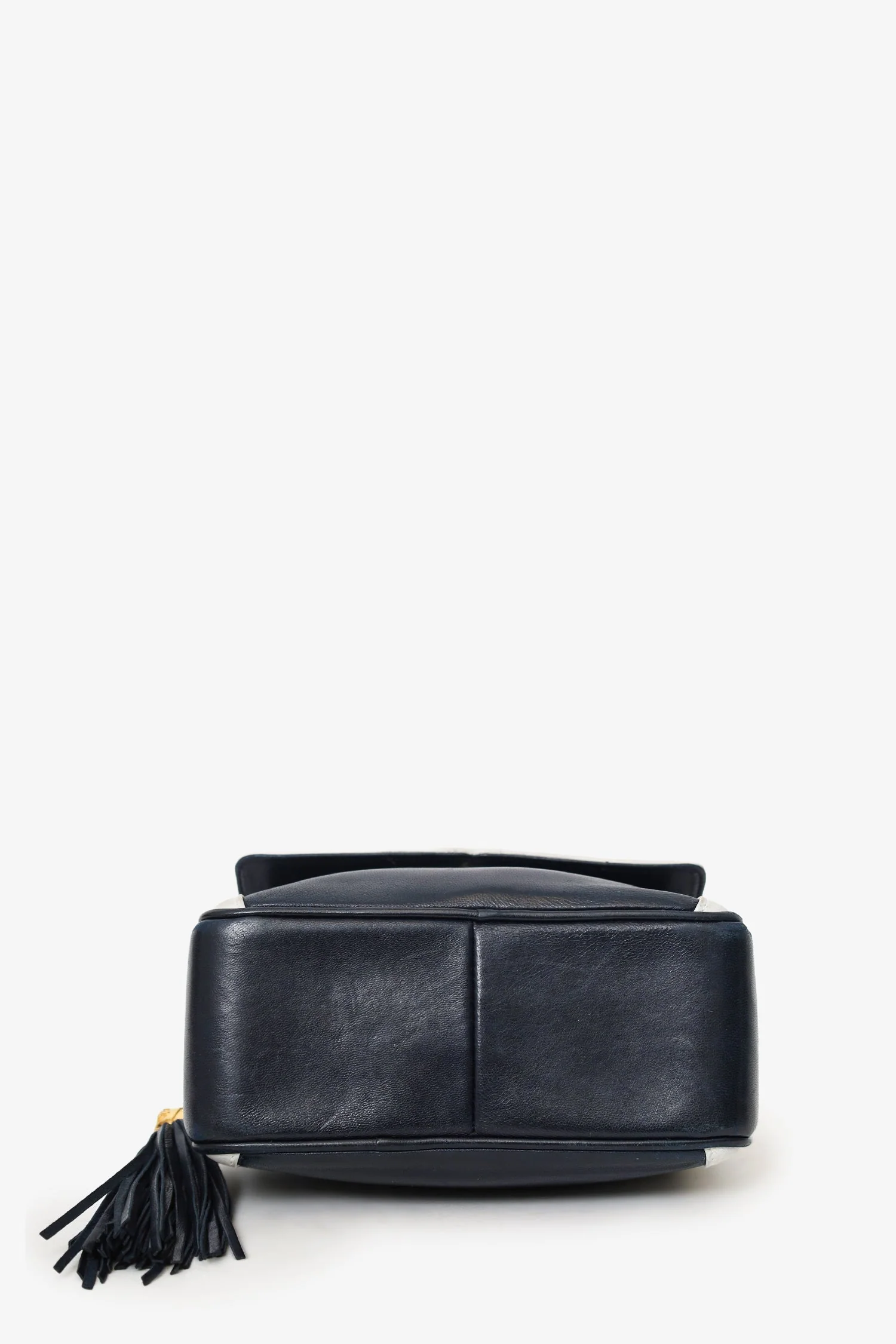 Pre-Loved Chanel™ 1991-94 Navy Lambskin Tassel CC Chain Camera Bag - Image 5