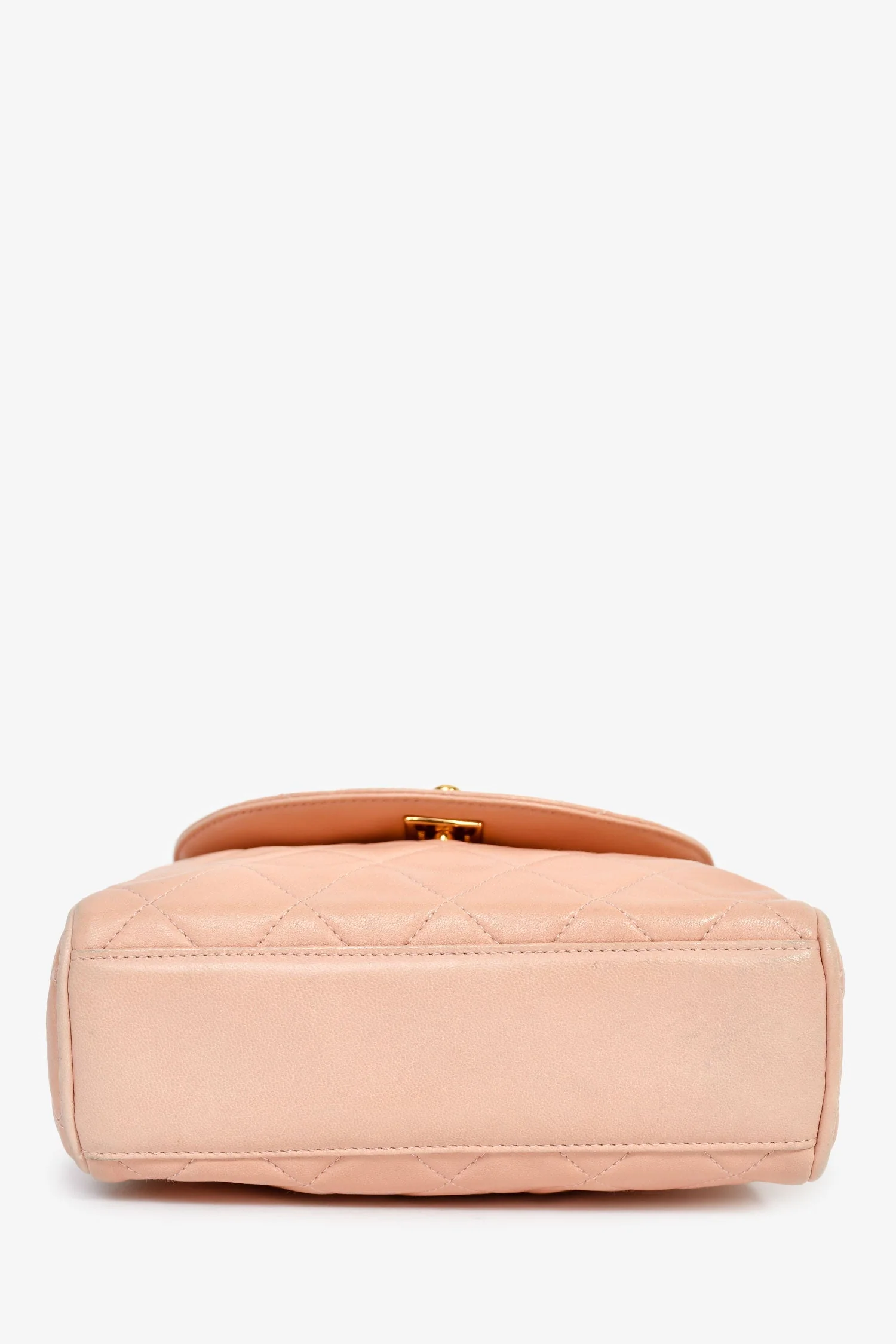 Pre-Loved Chanel™ 1994-96 Pink Quilted Lambskin 'Diana Half Moon' Flap Bag - Image 5