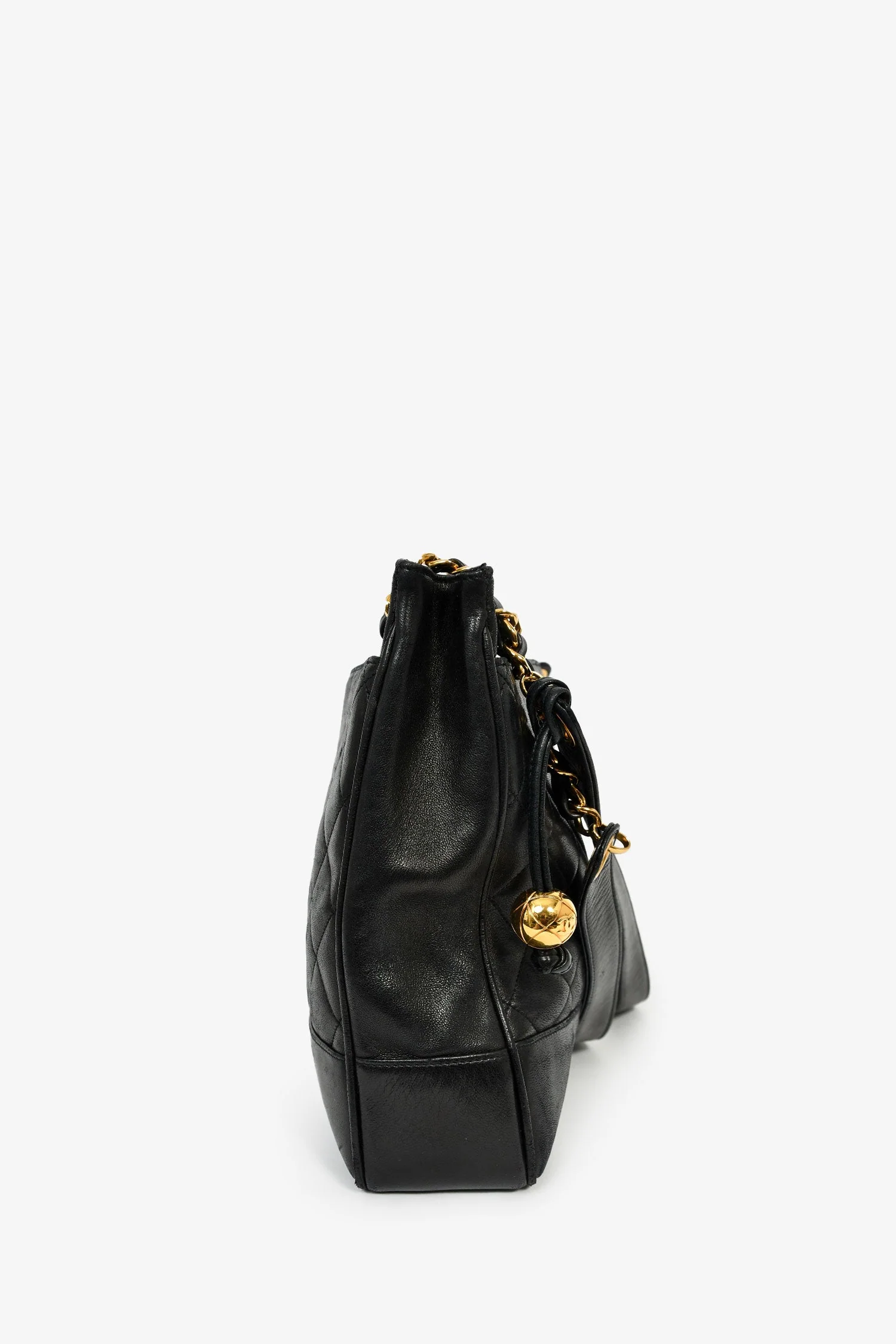Pre-Loved Chanel™ 1994-96 Vintage Black Lambskin Quilted Chain Interlocking CC Charm Tote Bag - Image 4