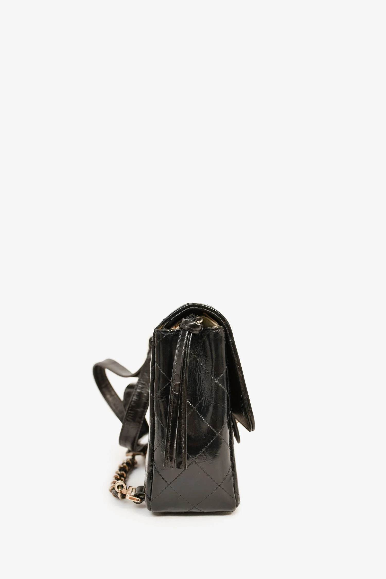 Pre-Loved Chanel™ 1996-7 Black Quilted Leather Flap Zip Backpack (Refurbished) - Image 3