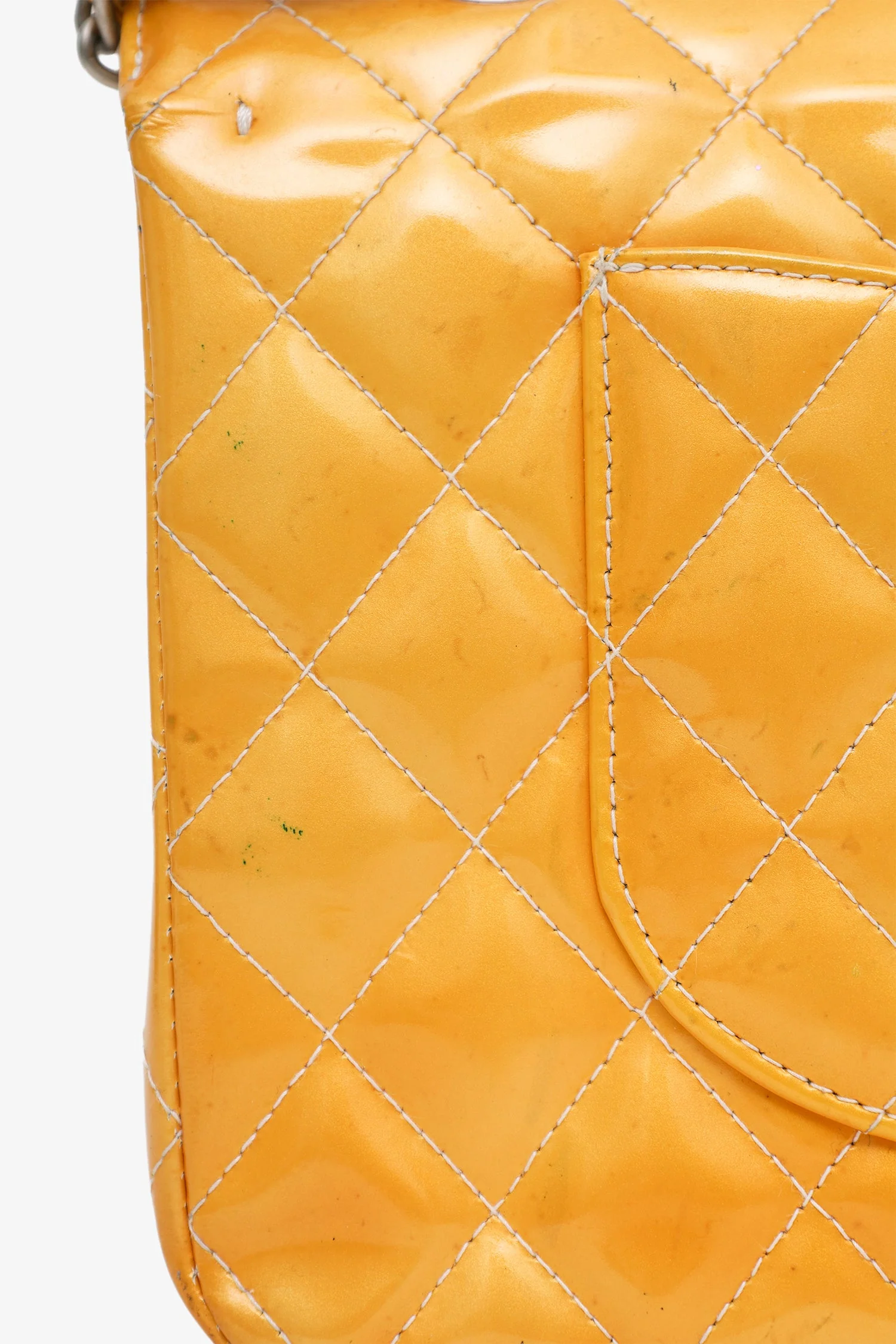 Pre-Loved Chanel™ 2000-2002 Yellow Patent Medium Double Flap Bag - Image 7