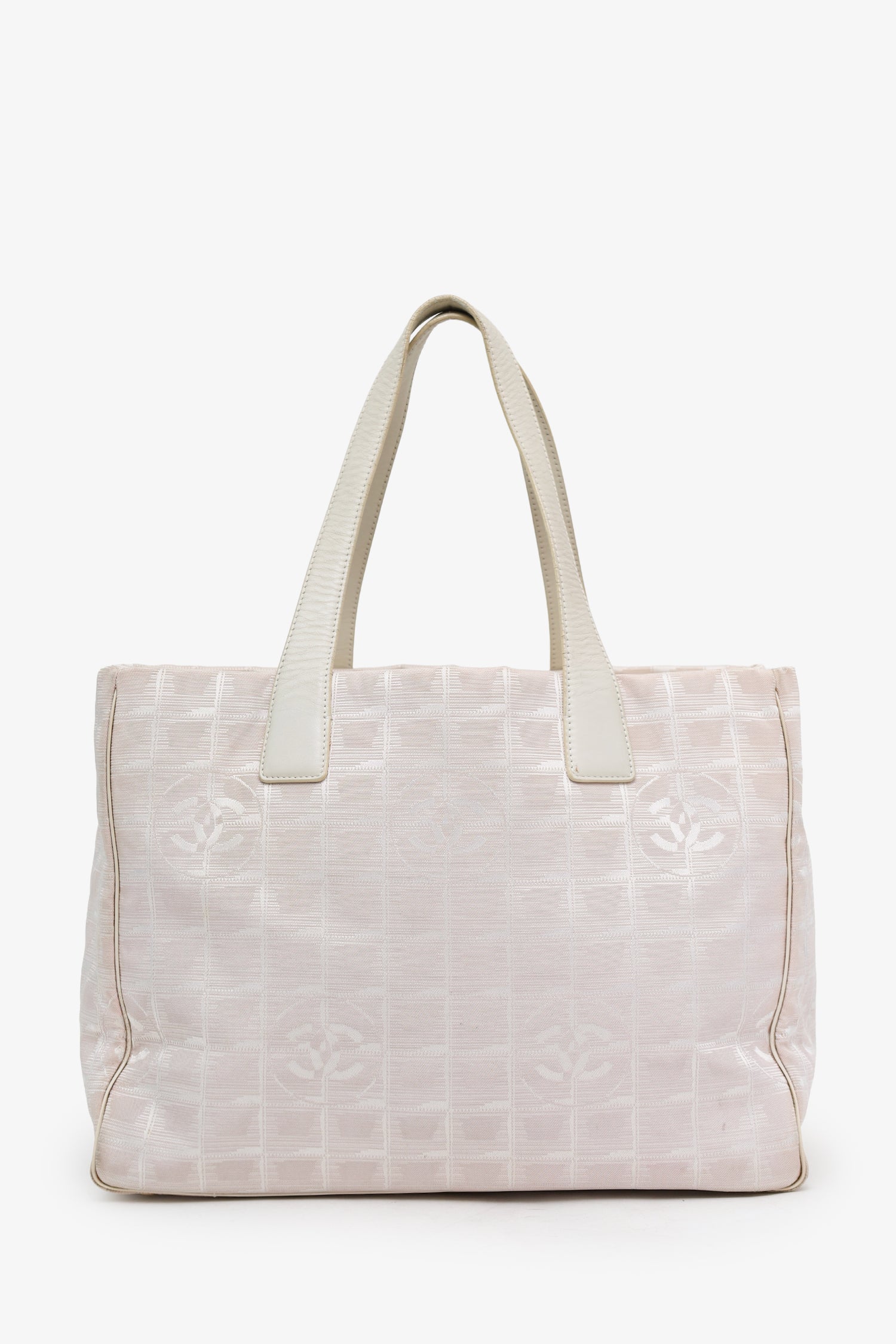 Pre-Loved Chanel™ 2002-3 Pink Canvas Travel Ligne CC Logo Tote - Image 2
