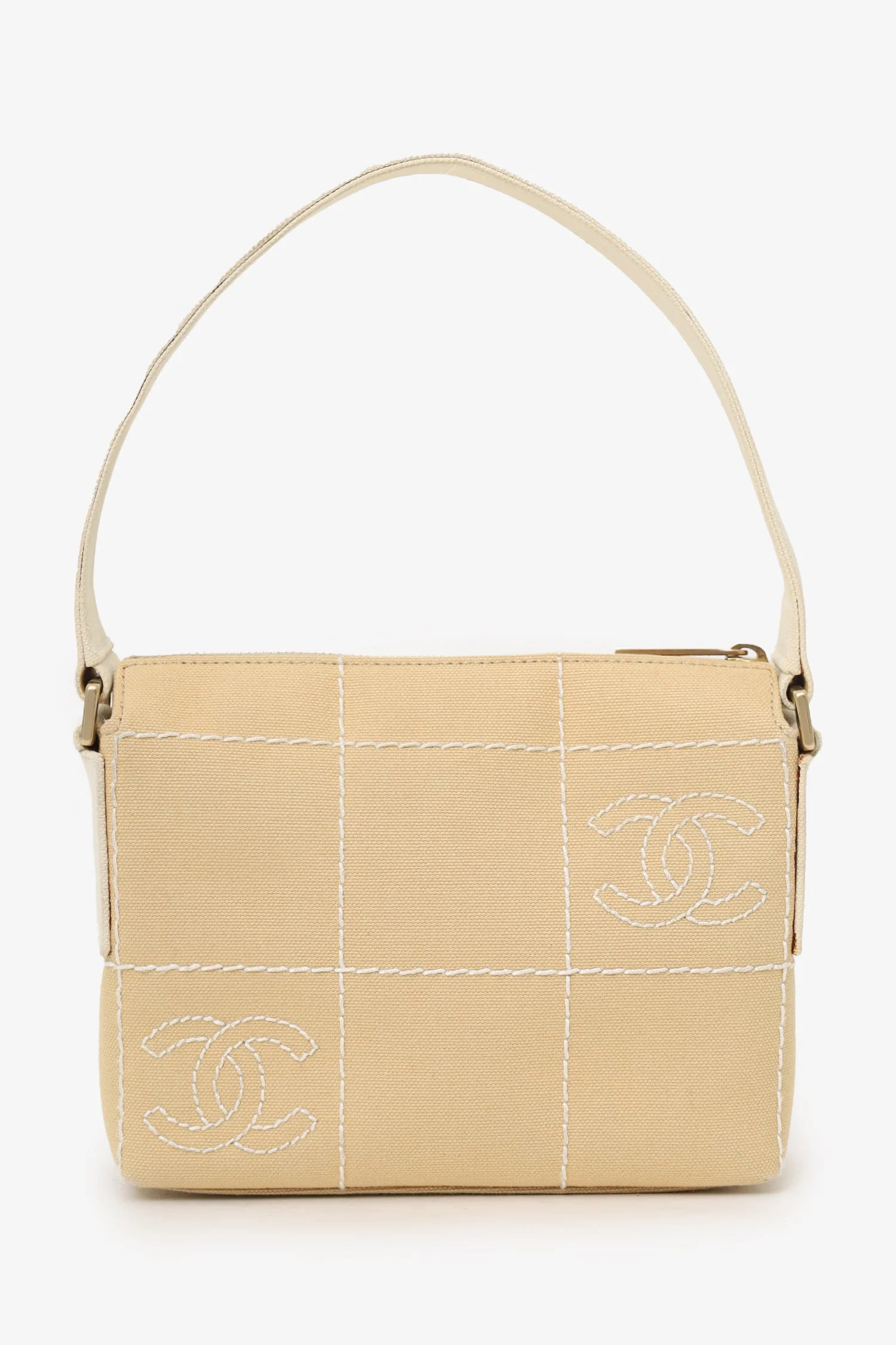 Pre-Loved Chanel™ 2003-04 Beige Canvas Chocolate Bar Mini Pochette - Image 3