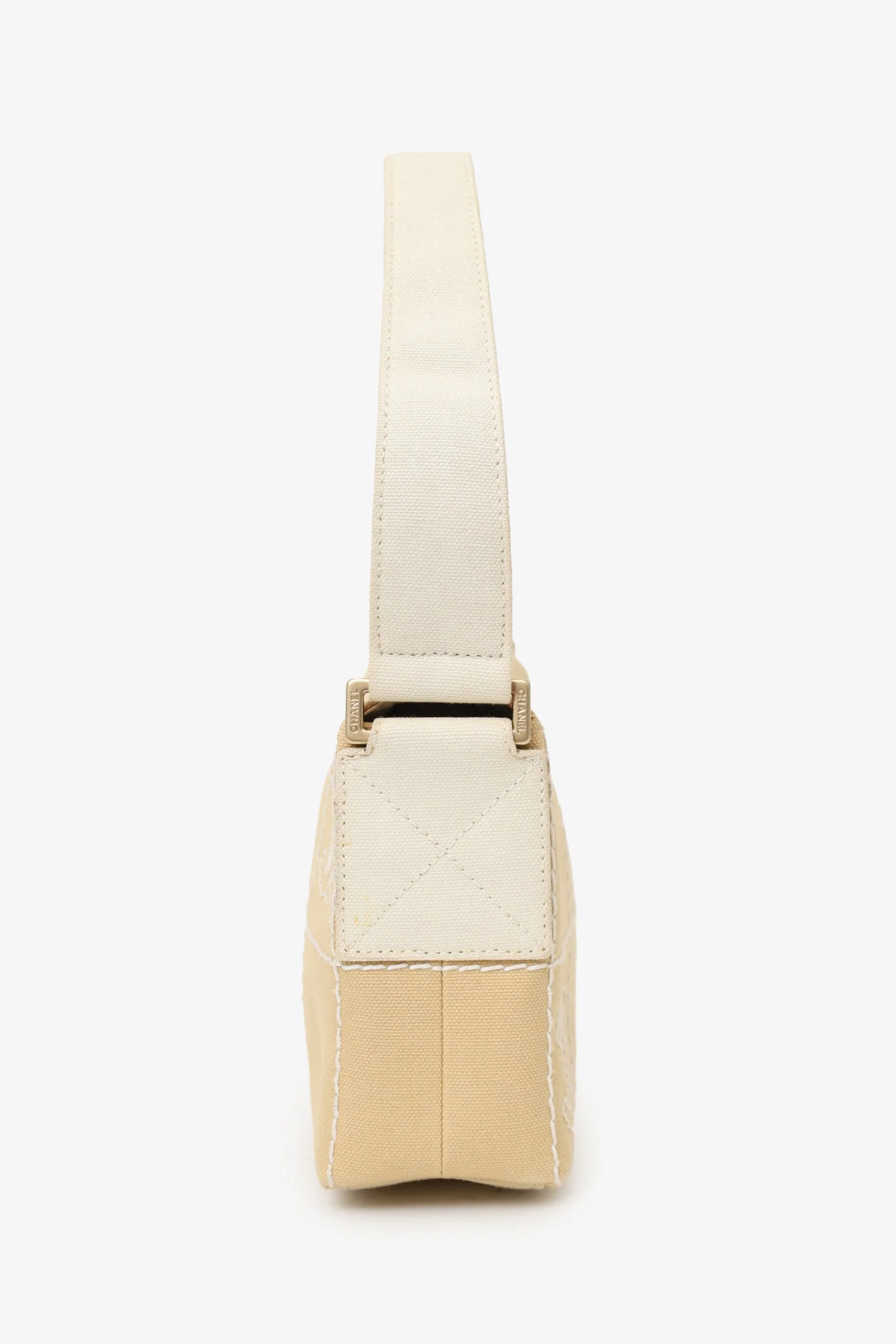 Pre-Loved Chanel™ 2003-04 Beige Canvas Chocolate Bar Mini Pochette - Image 5