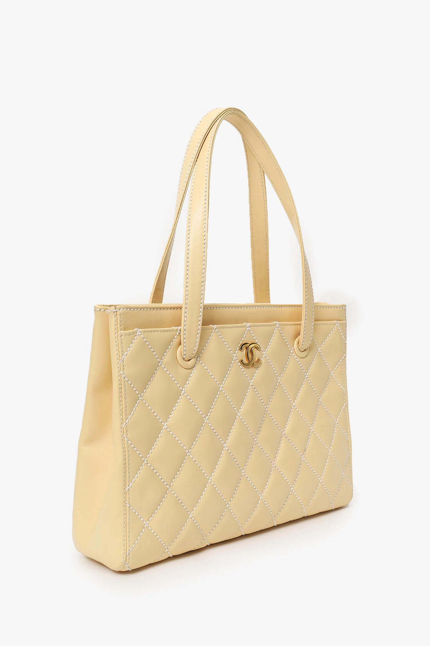 Pre-Loved Chanel™ 2004-05 Beige Leather Wild Stitch Surpique Tote Bag - Image 3