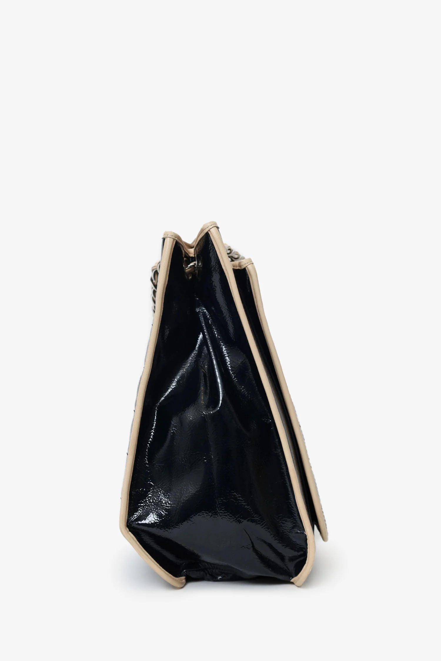 Pre-Loved Chanel™ 2006-08 Black Patent Leather Chocolate Bar Tote Bag - Image 4