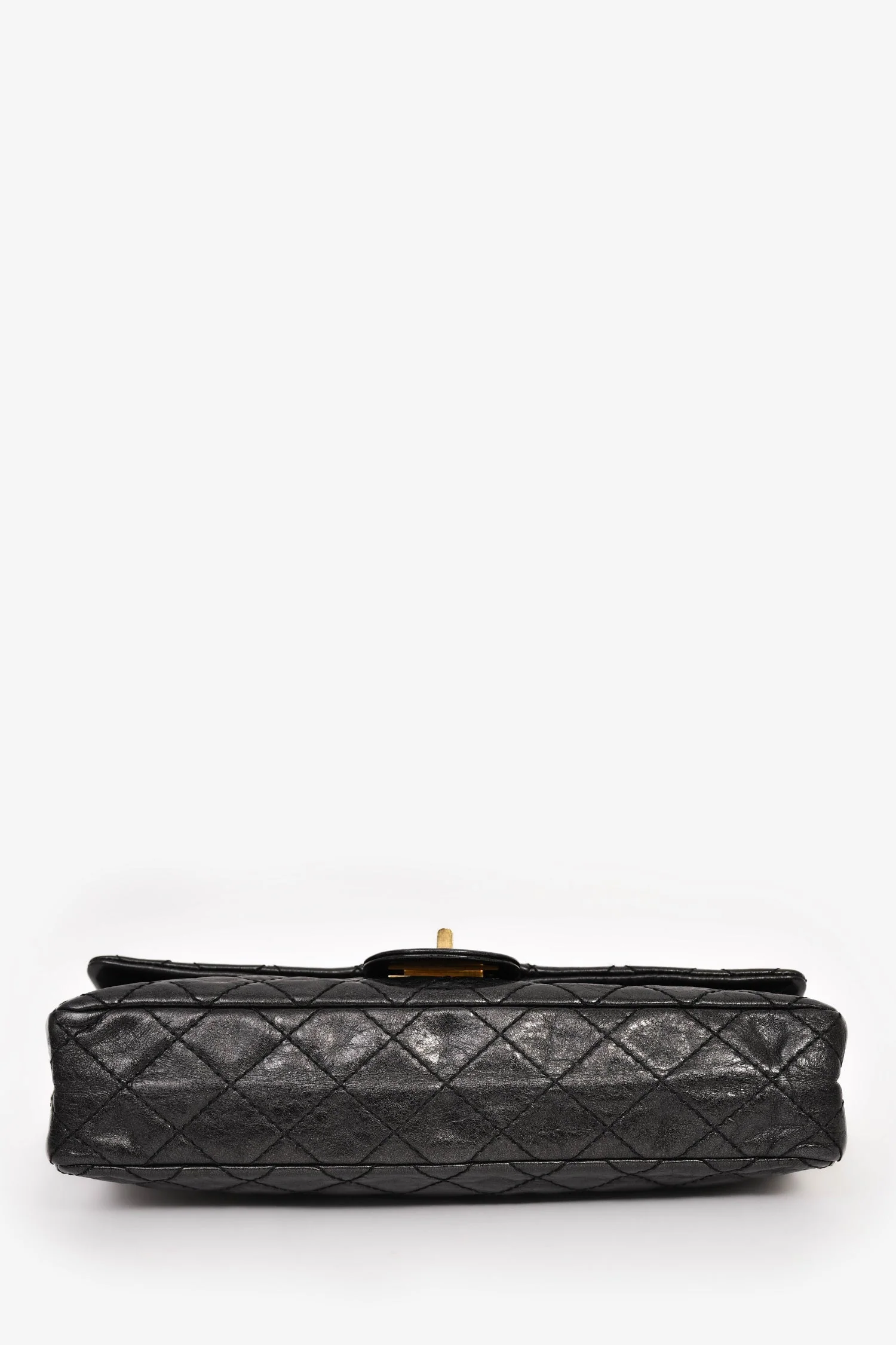 Pre-Loved Chanel™ 2008/09 Black Quilted Calfskin 2.55 East West Clutch On Chain - Image 5