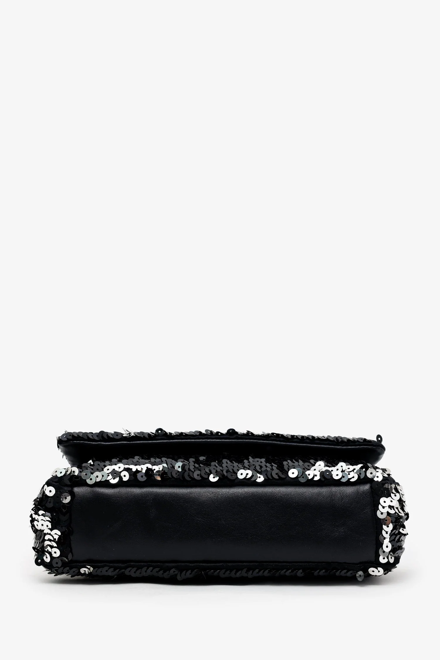Pre-Loved Chanel™ 2008-09 Black/Silver Sequin Flap CC Logo Shoulder Bag - Image 5