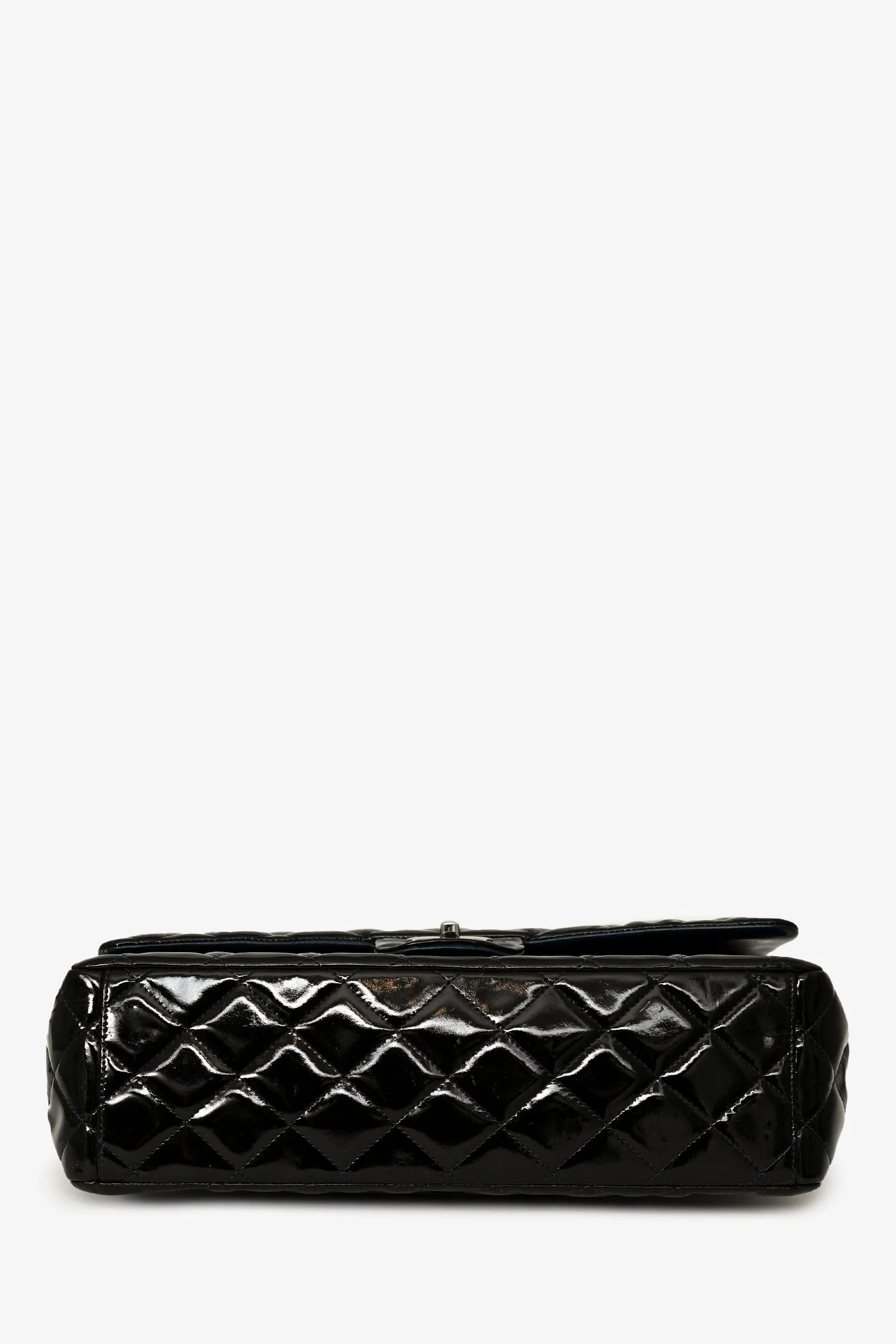 Pre-Loved Chanel™ 2010-11 Black Patent Leather Maxi Jumbo Double Flap - Image 5