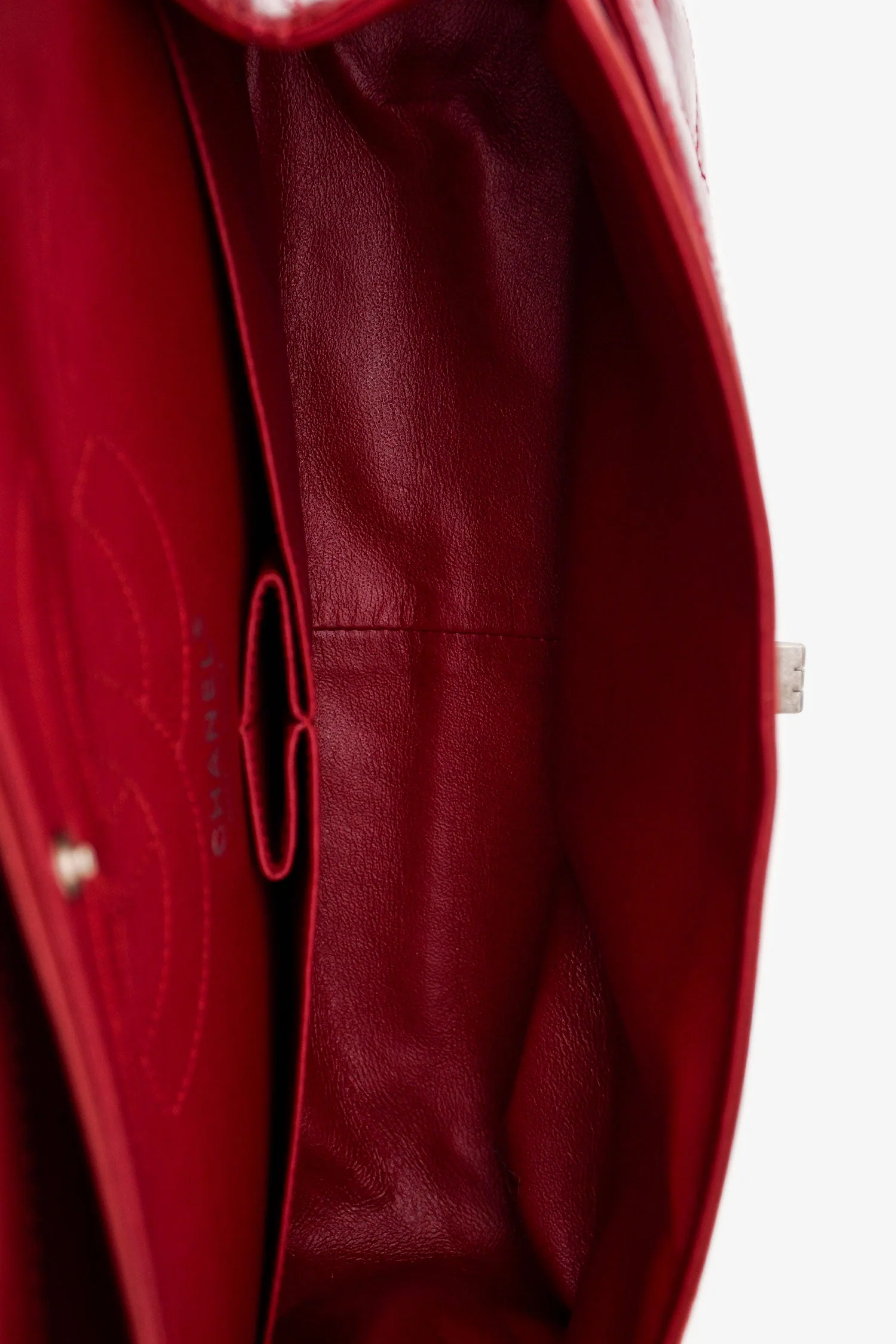 Pre-Loved Chanel™ 2010-11 Red Patent Leather Reissue 266 2.55 Flap Bag - Image 6