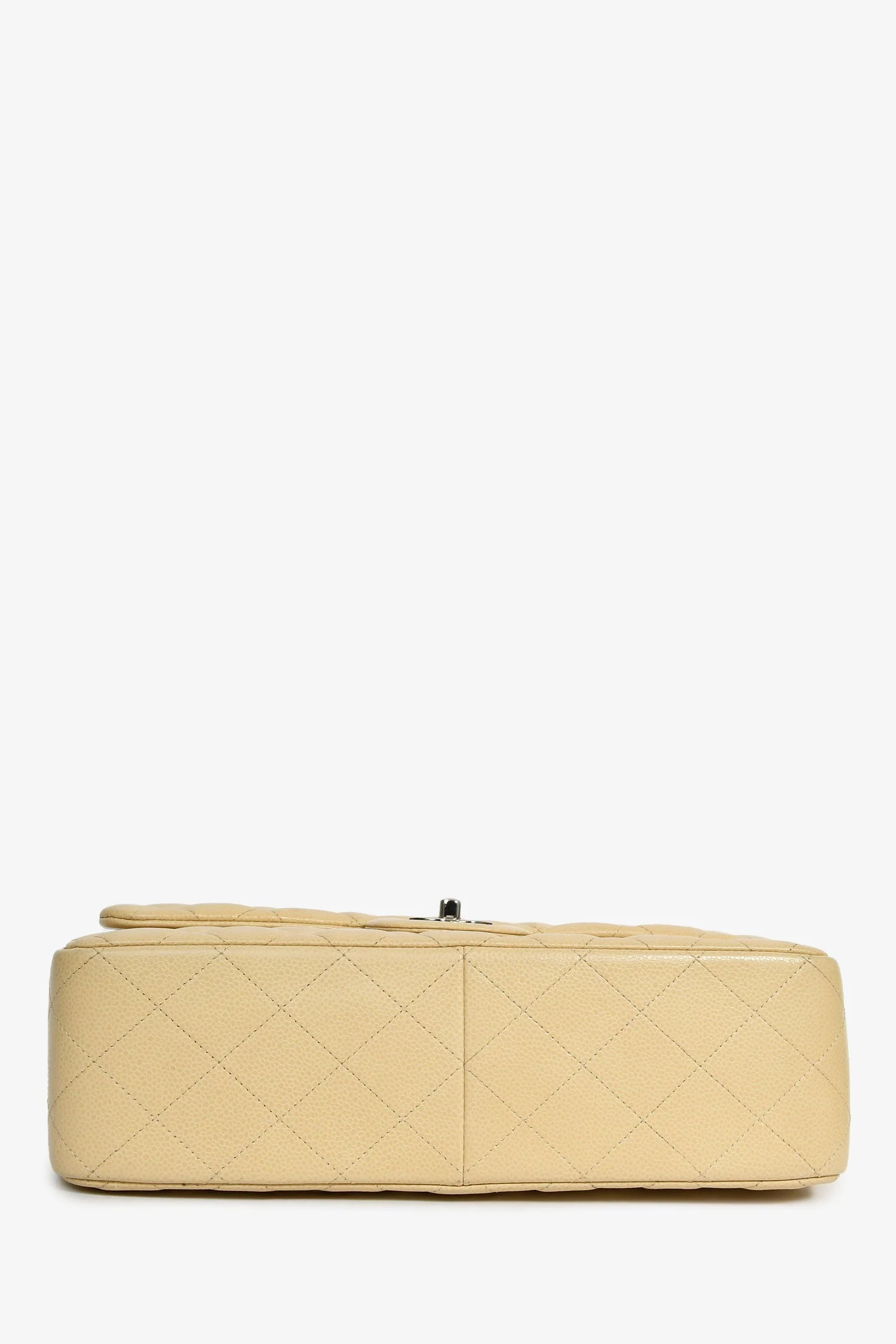 Pre-Loved Chanel™ 2011-12 Beige Caviar Leather Jumbo Double Flap Shoulder Bag - Image 5