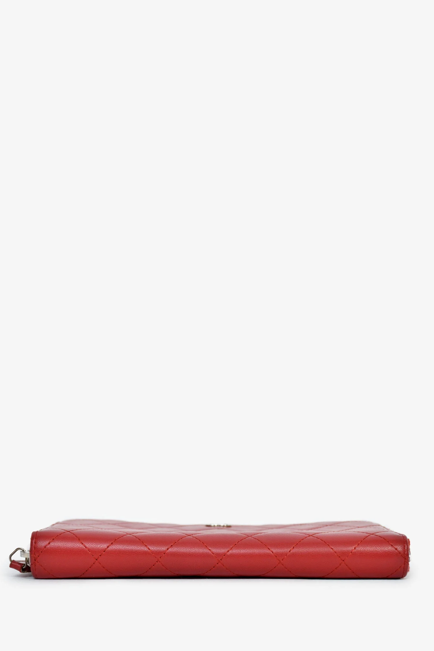 Pre-Loved Chanel™ 2011-12 Red Lambskin Zip Long Wallet - Image 5