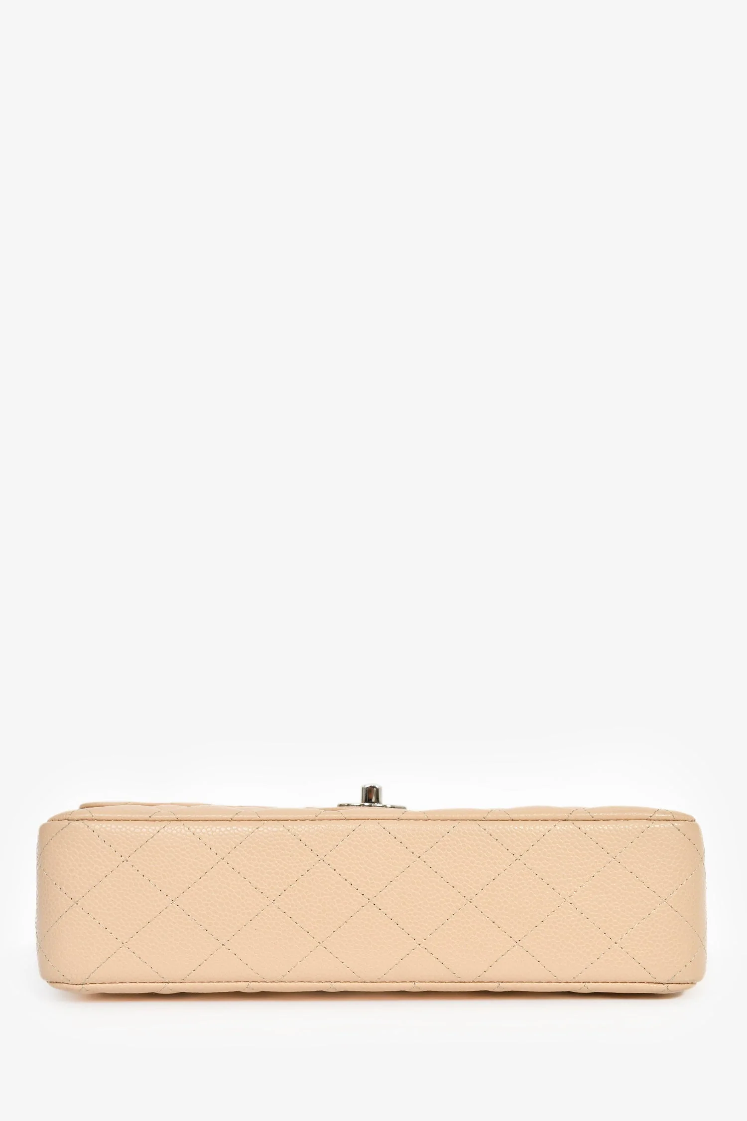 Pre-Loved Chanel™ 2011 Beige Caviar Leather Medium Double Flap Shoulder Bag - Image 5
