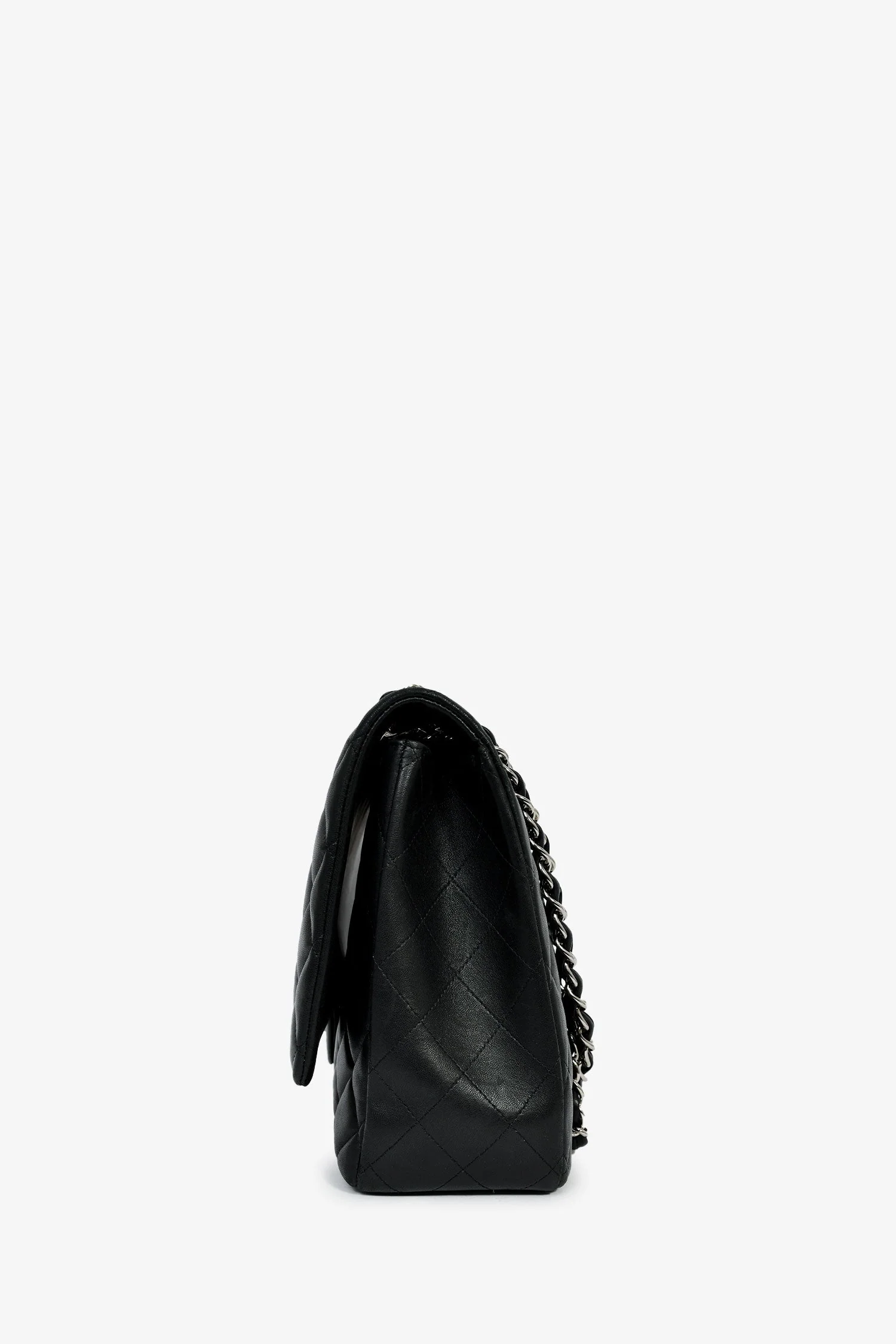 Pre-Loved Chanel™ 2011 Black Lambskin Maxi Single Flap Shoulder Bag - Image 4