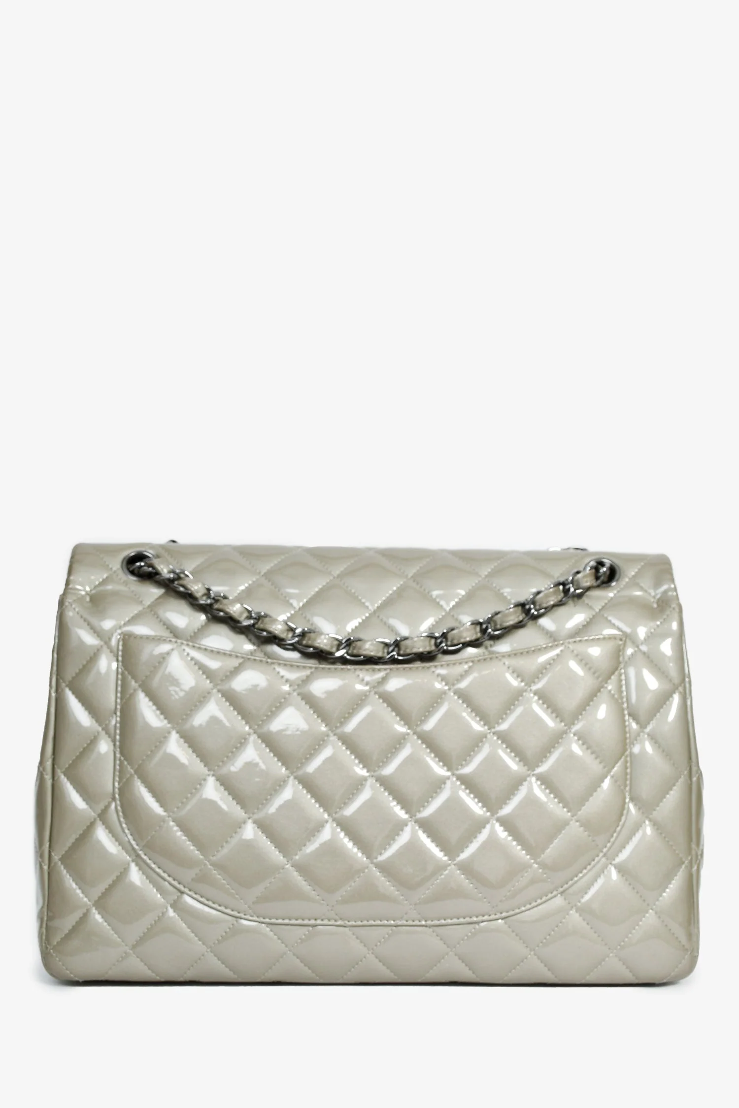 Pre-Loved Chanel™ 2012/13 Grey Patent Quilted Maxi Double Flap Shoulder Bag - Image 2
