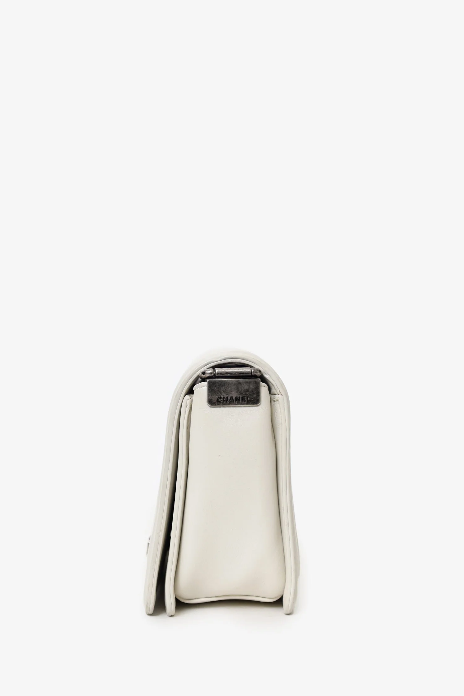 Pre-Loved Chanel™ 2012 Limited Edition White Leather Medium Boy Bag with Metal Strap - Image 7