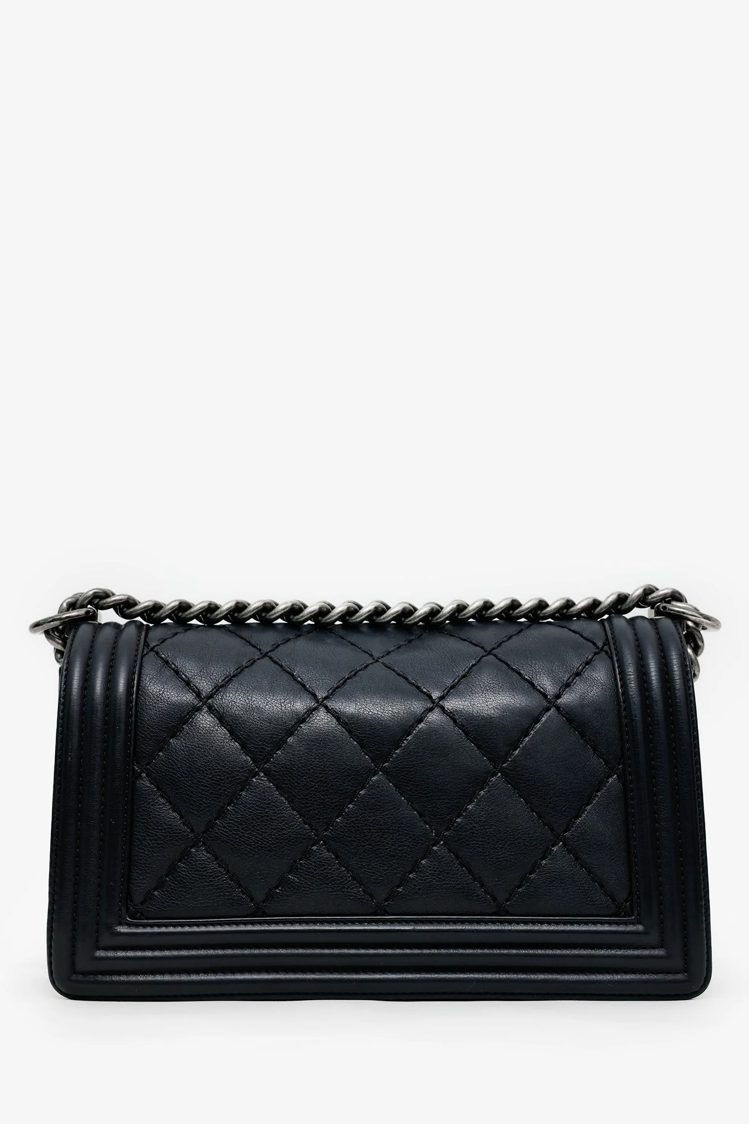 Pre-Loved Chanel™ 2013-14 Black Lambskin Medium Boy Bag - Image 2