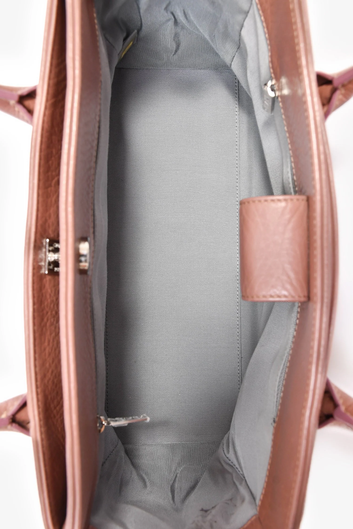 Pre-Loved Chanel™ 2013-14 Dusty Rose Calfskin Leather Shoulder Bag - Image 6