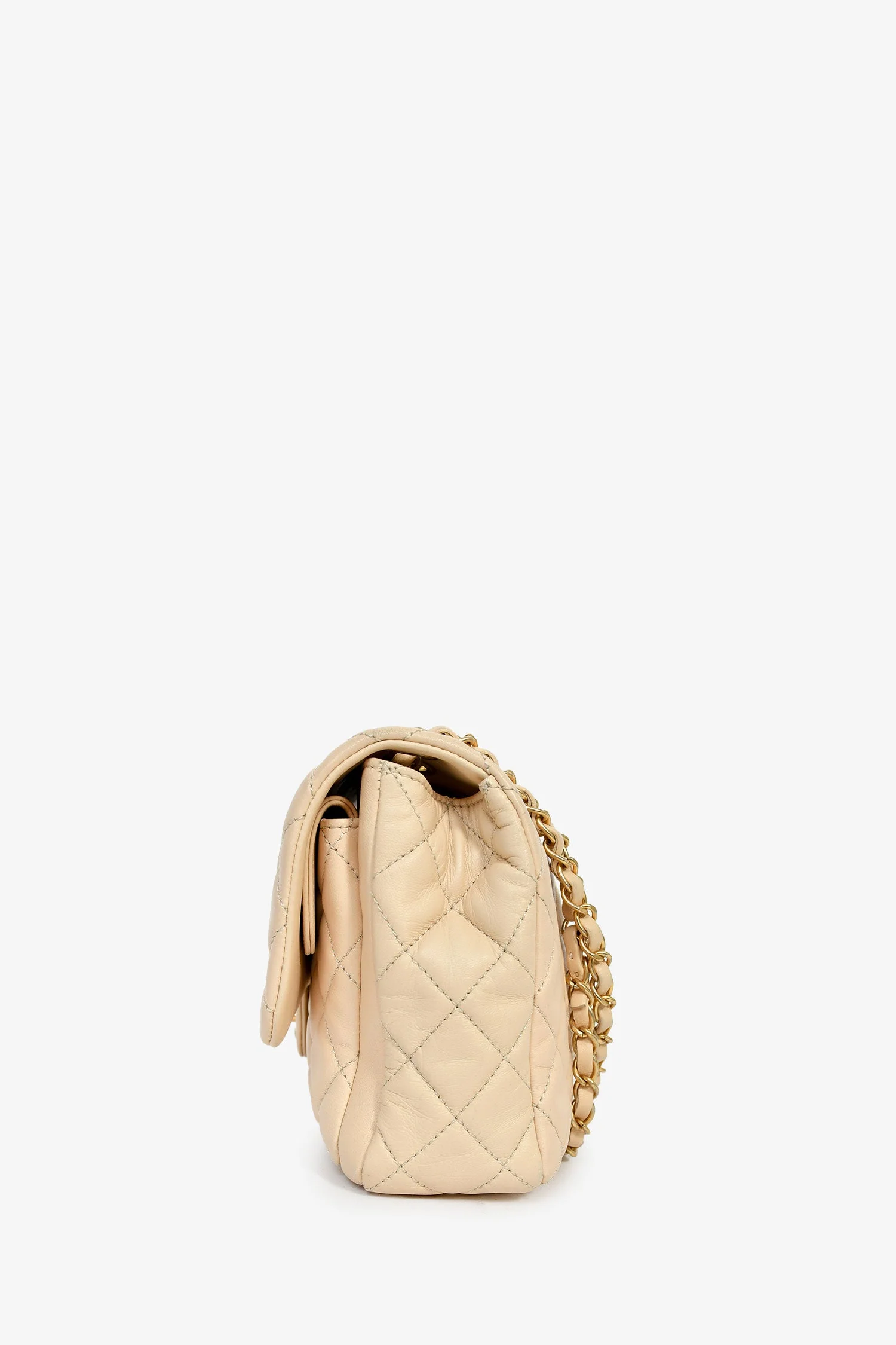 Chanel™ 2013-14 Vanilla Beige Lambskin Quilted Flap Chain Shoulder Bag (Pre-Loved ) - Image 4
