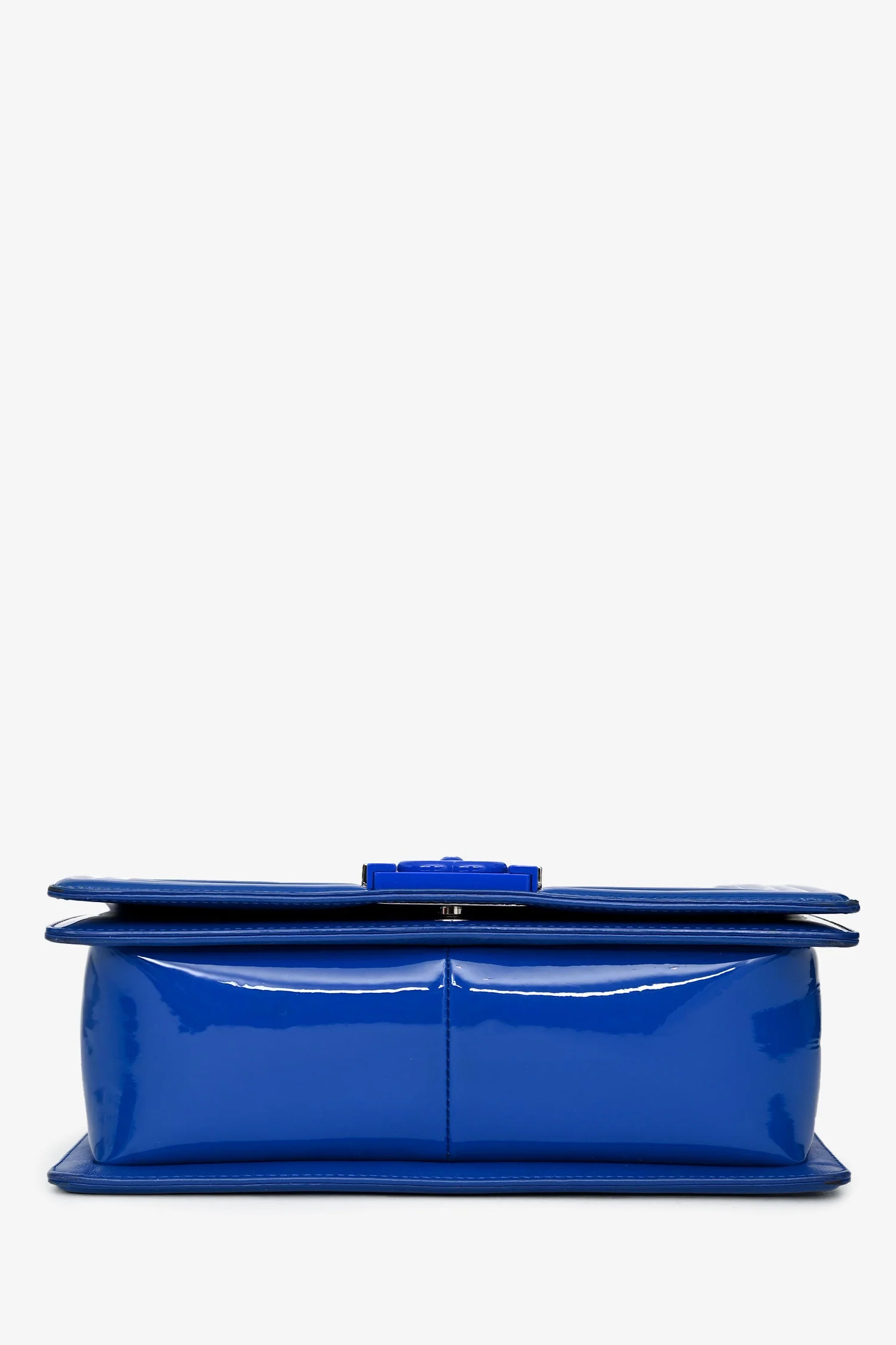 Pre-Loved Chanel™ 2014/15 Cobalt Blue Patent Old Medium Boy Bag - Image 5