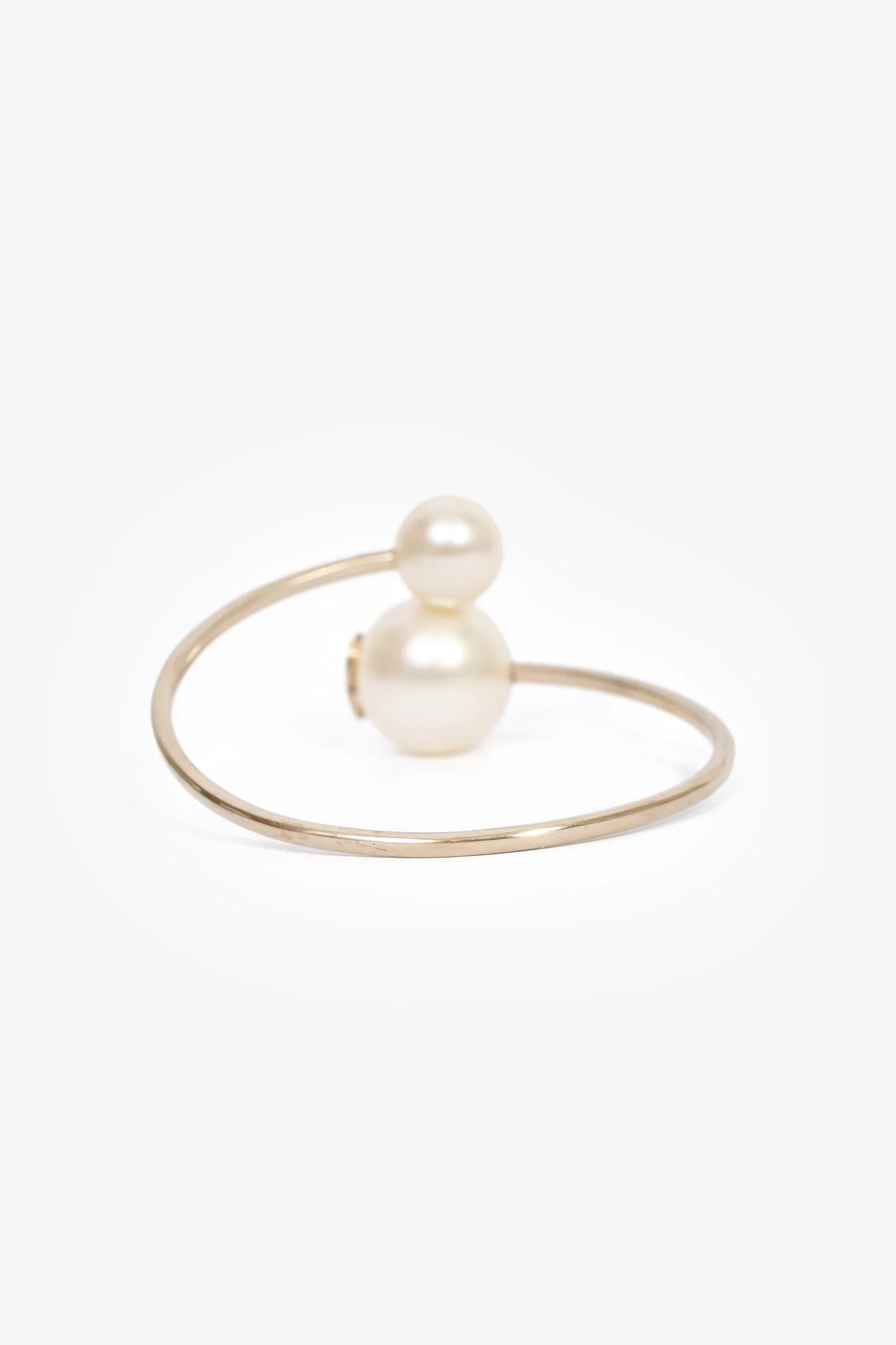 Pre-Loved Chanel™ 2014 Gold Toned Faux Pearl CC Cuff - Image 3