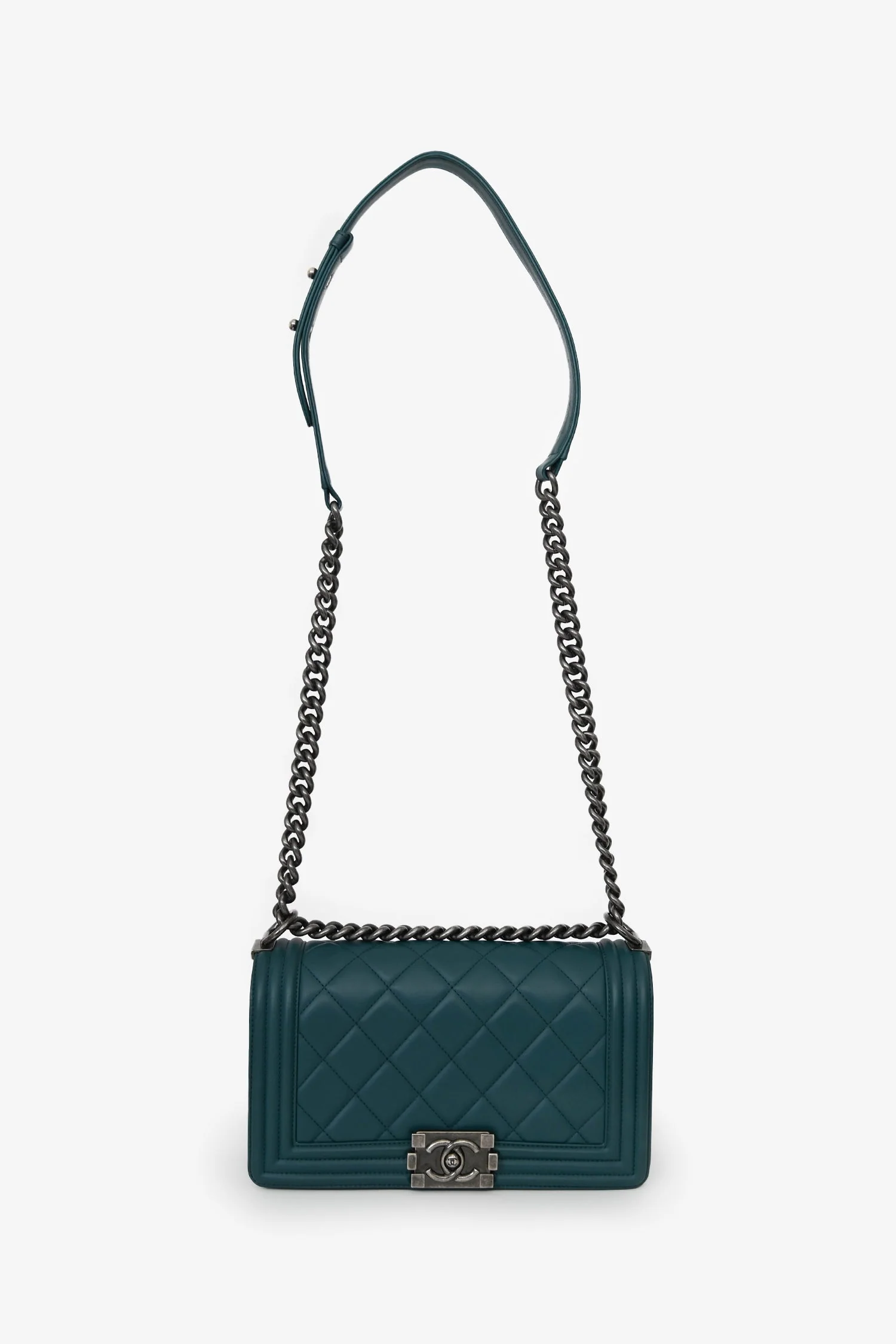 Pre-Loved Chanel™ 2014 Green Lambskin Old Medium Boy Bag SHW - Image 7