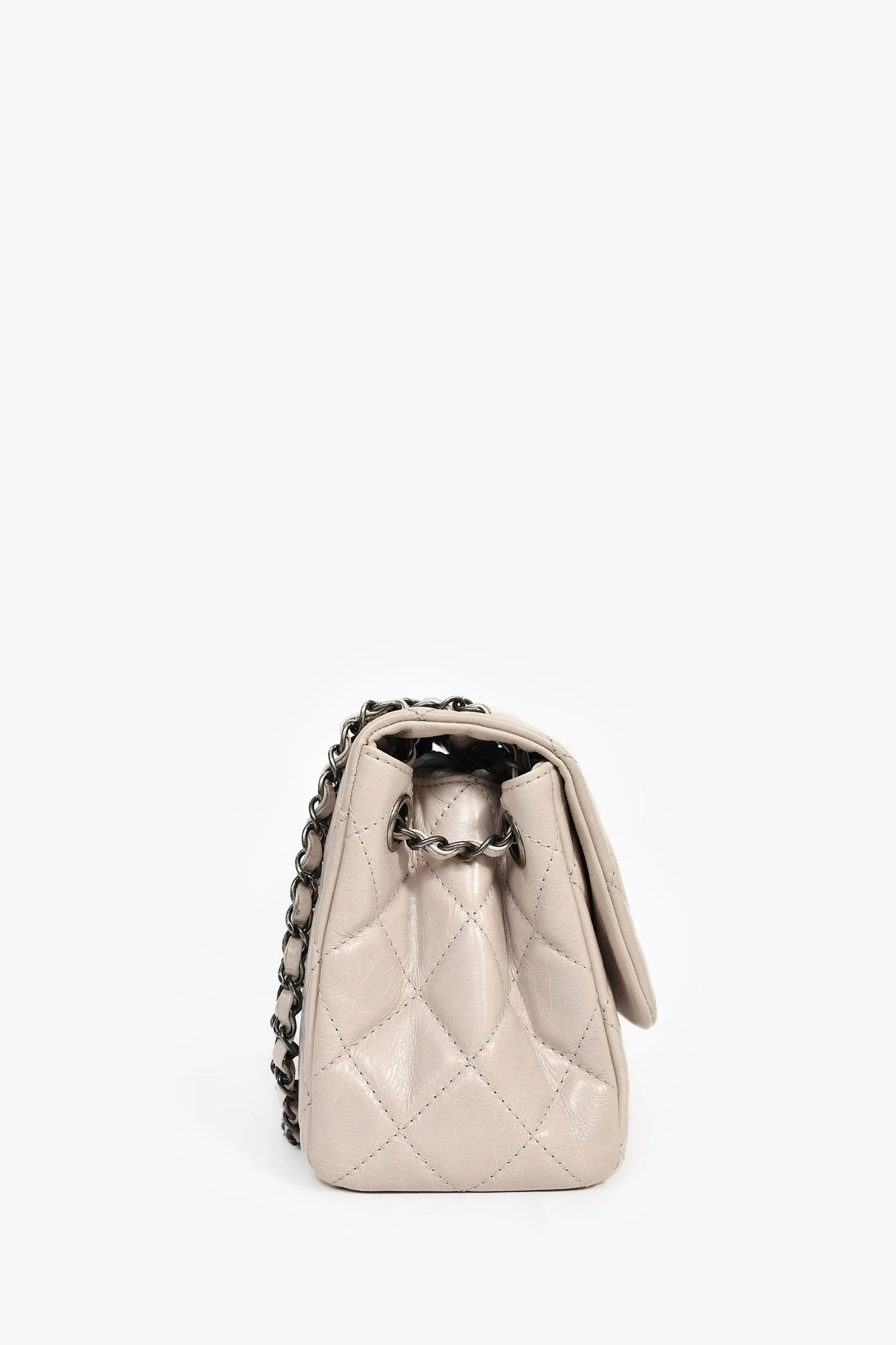 Pre-Loved Chanel™ 2014 Light Taupe Aged Calfskin Leather Jumbo Single Flap - Image 3