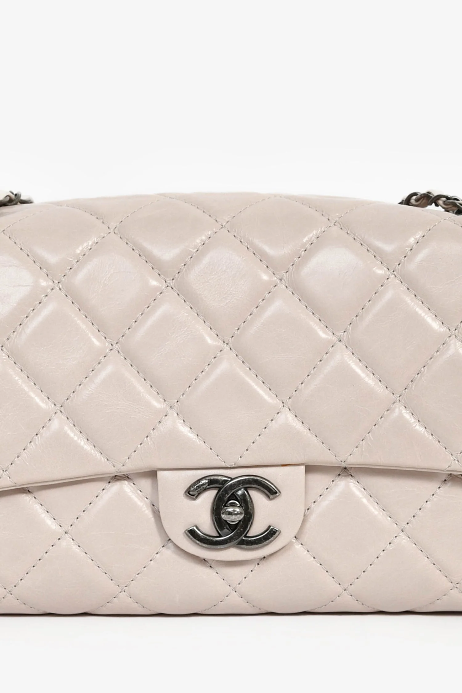 Pre-Loved Chanel™ 2014 Light Taupe Aged Calfskin Leather Jumbo Single Flap - Image 6
