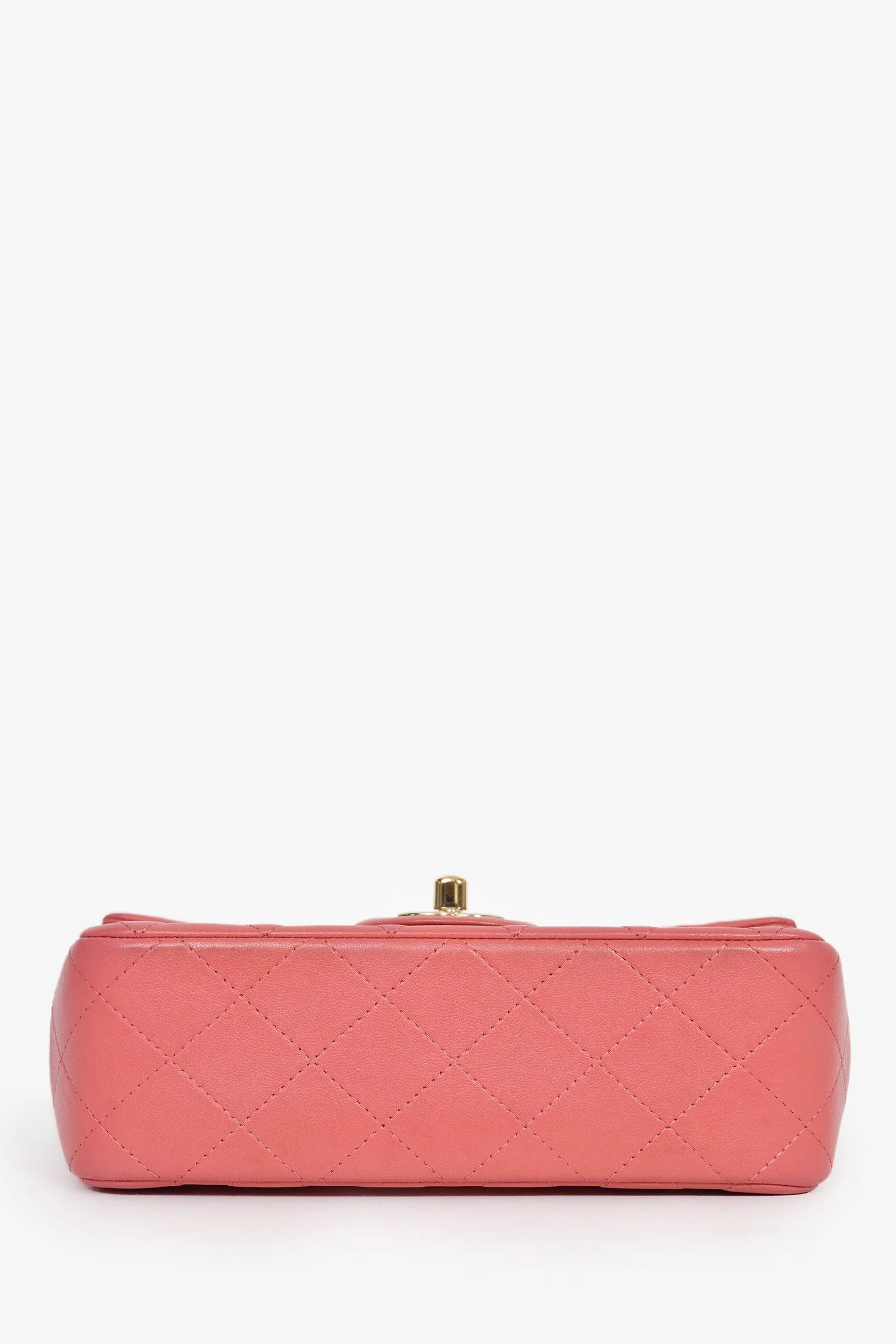 Pre-Loved Chanel™ 2014 Valentine Charms Edition Pink Quilted Lambskin Mini Rectangular Flap Bag - Image 5