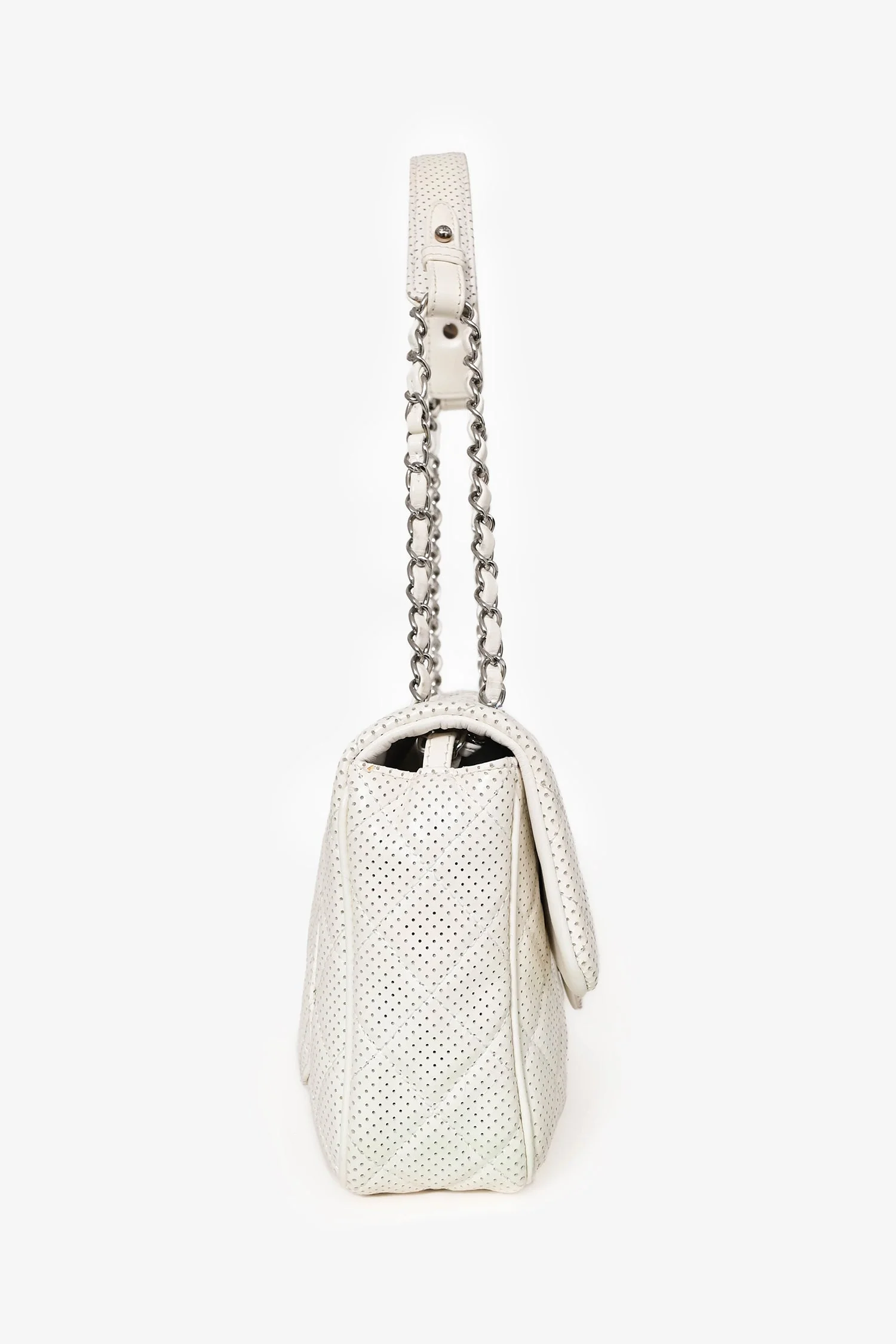 Pre-Loved Chanel™ 2014 White Perforated Leather Jumbo Double Flap Shoulder Bag - Image 3