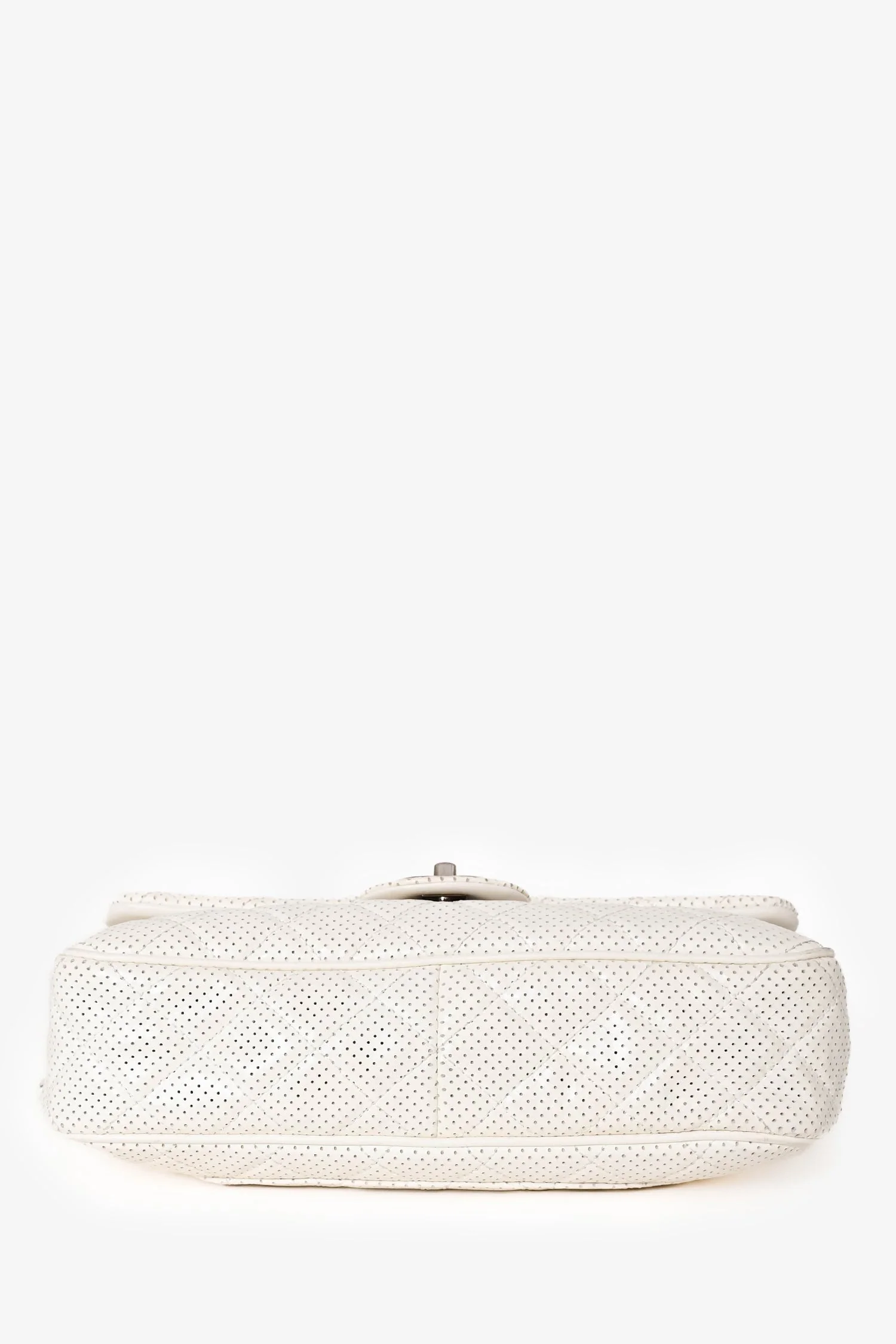 Pre-Loved Chanel™ 2014 White Perforated Leather Jumbo Double Flap Shoulder Bag - Image 5