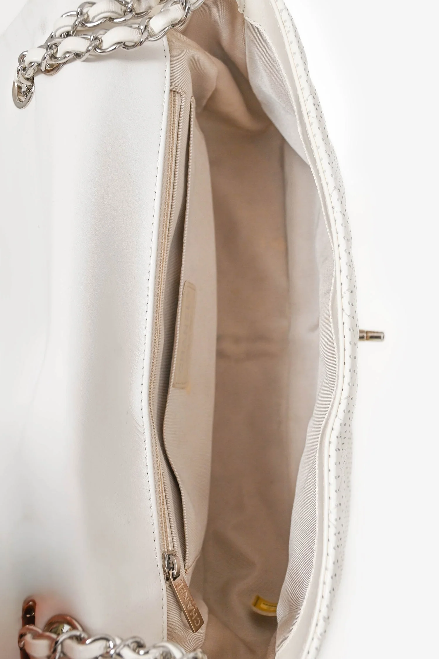 Pre-Loved Chanel™ 2014 White Perforated Leather Jumbo Double Flap Shoulder Bag - Image 6