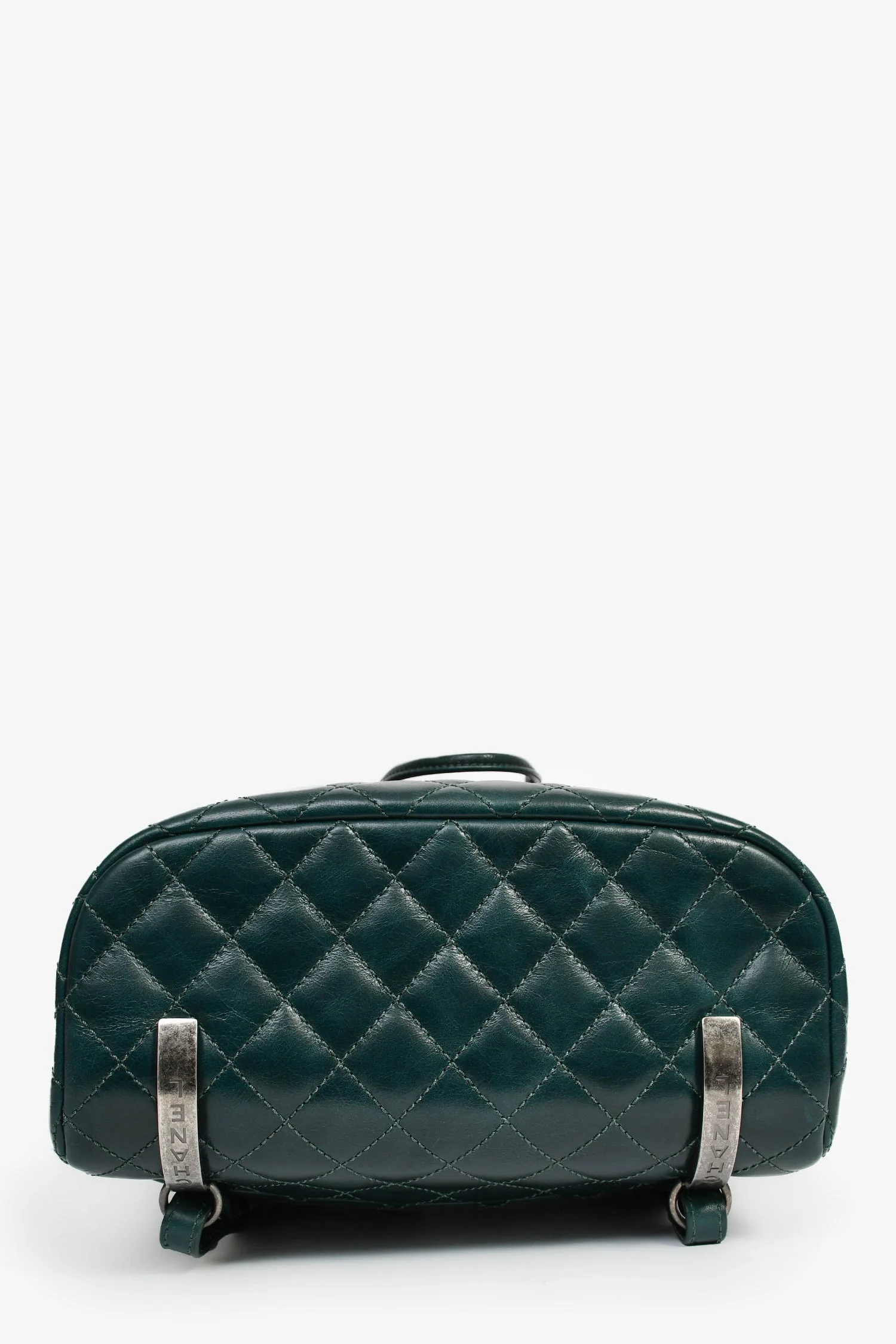 Pre-Loved Chanel™ 2015-16 Green Glazed Calfskin Quilted Small Salzburg Mountain Backpack - Image 5