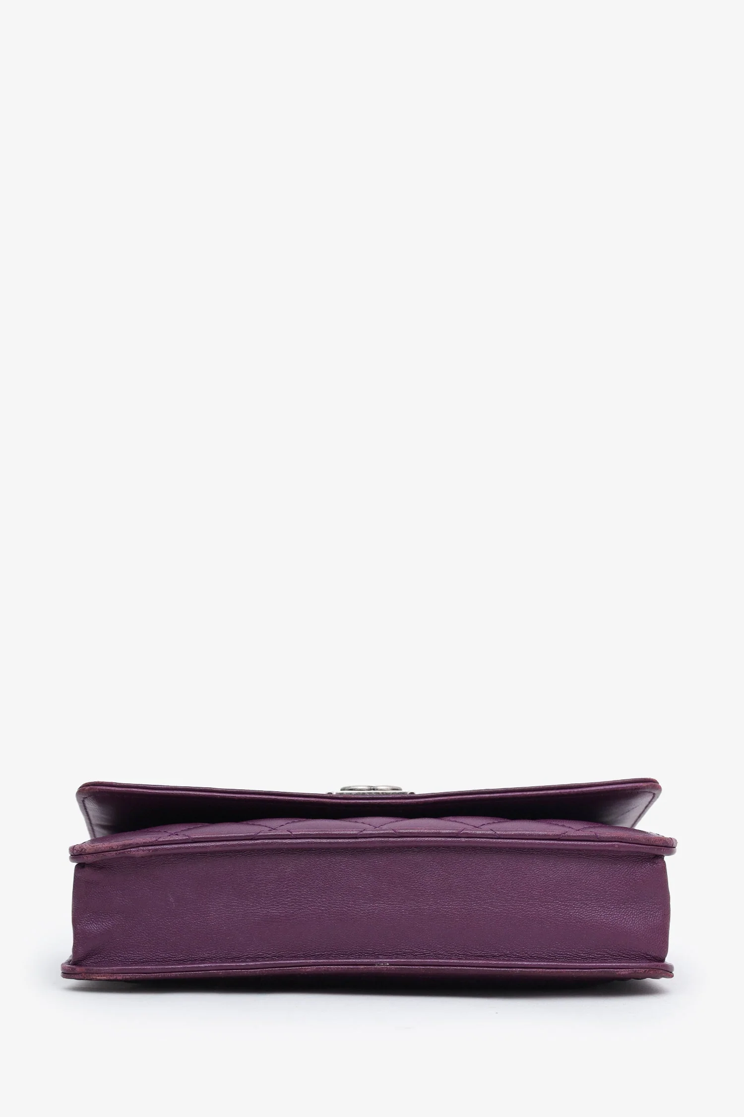 Pre-Loved Chanel™ 2015-16 Purple Lambskin Boy Wallet On Chain SHW - Image 5