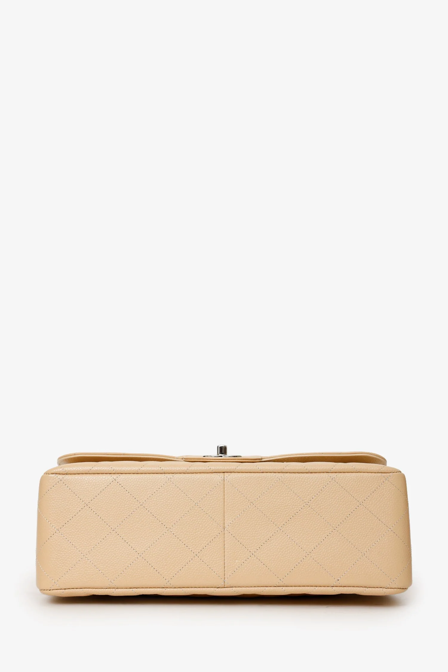 Pre-Loved Chanel™ 2016-17 Beige Caviar Leather Jumbo Double Flap Bag - Image 5