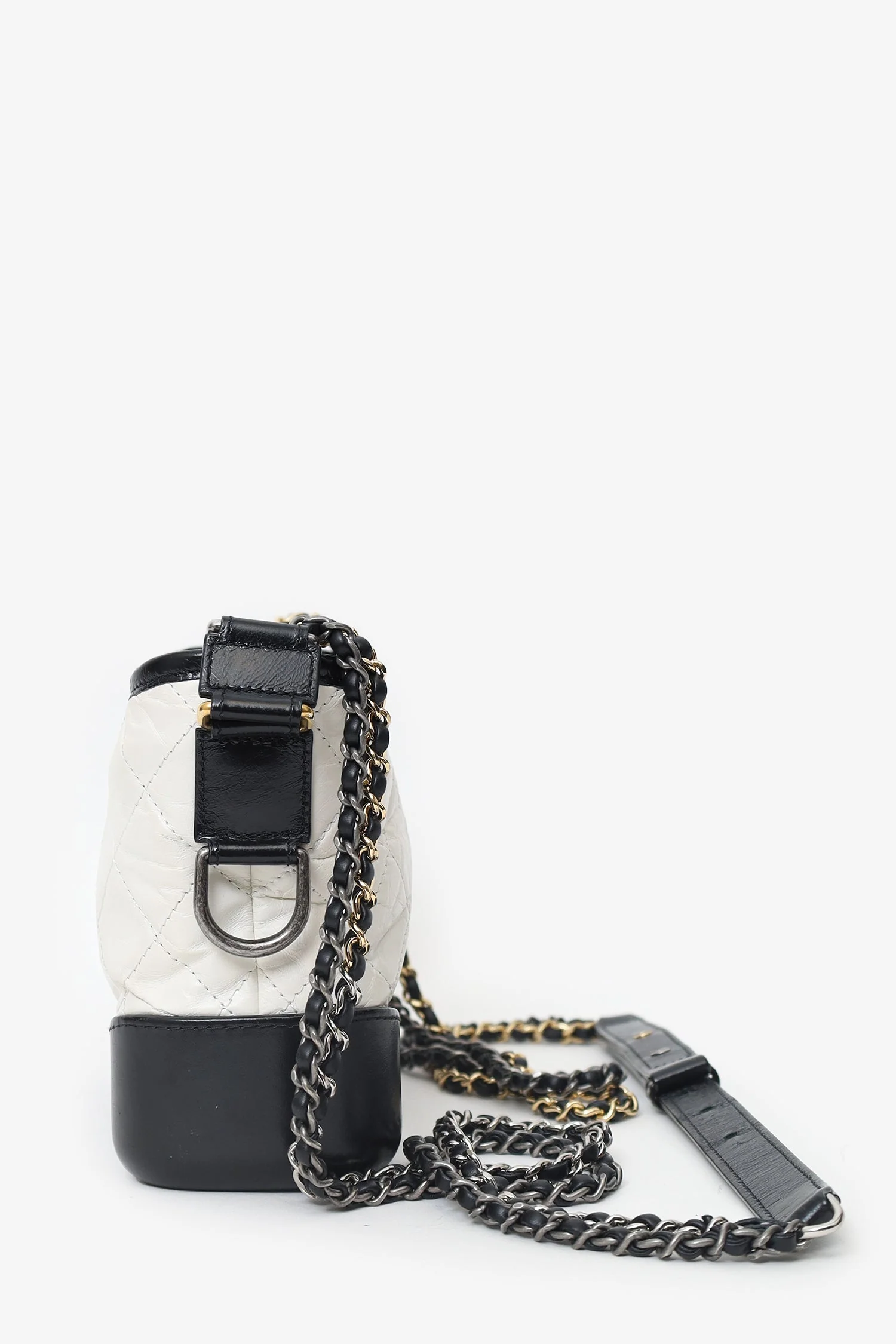Pre-Loved Chanel™ 2016-2017 Black/White Lambskin Leather Small Gabrielle Bag - Image 5