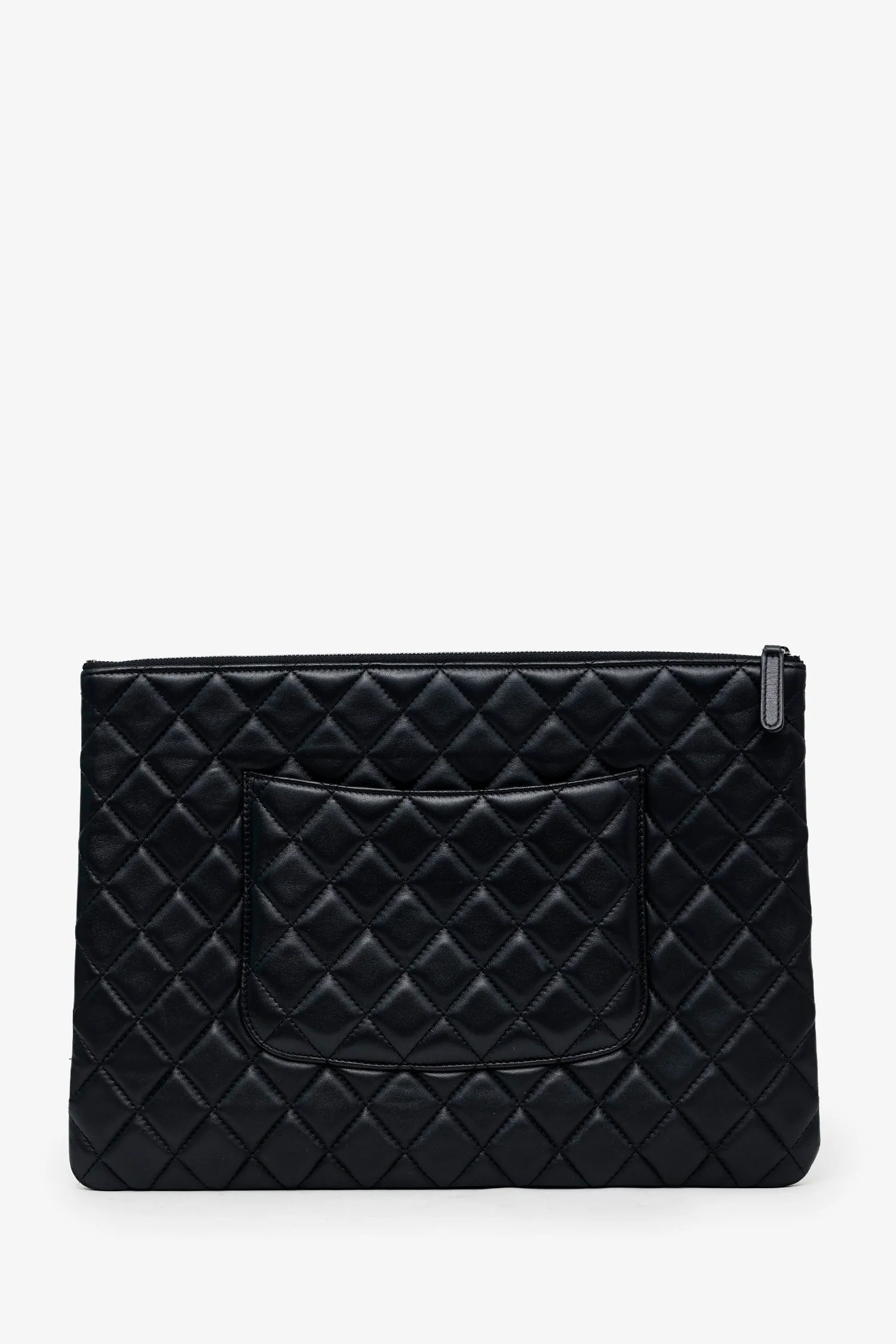 Pre-Loved Chanel™ 2016 Black Quilted Lambskin Large O Case Clutch - Image 2