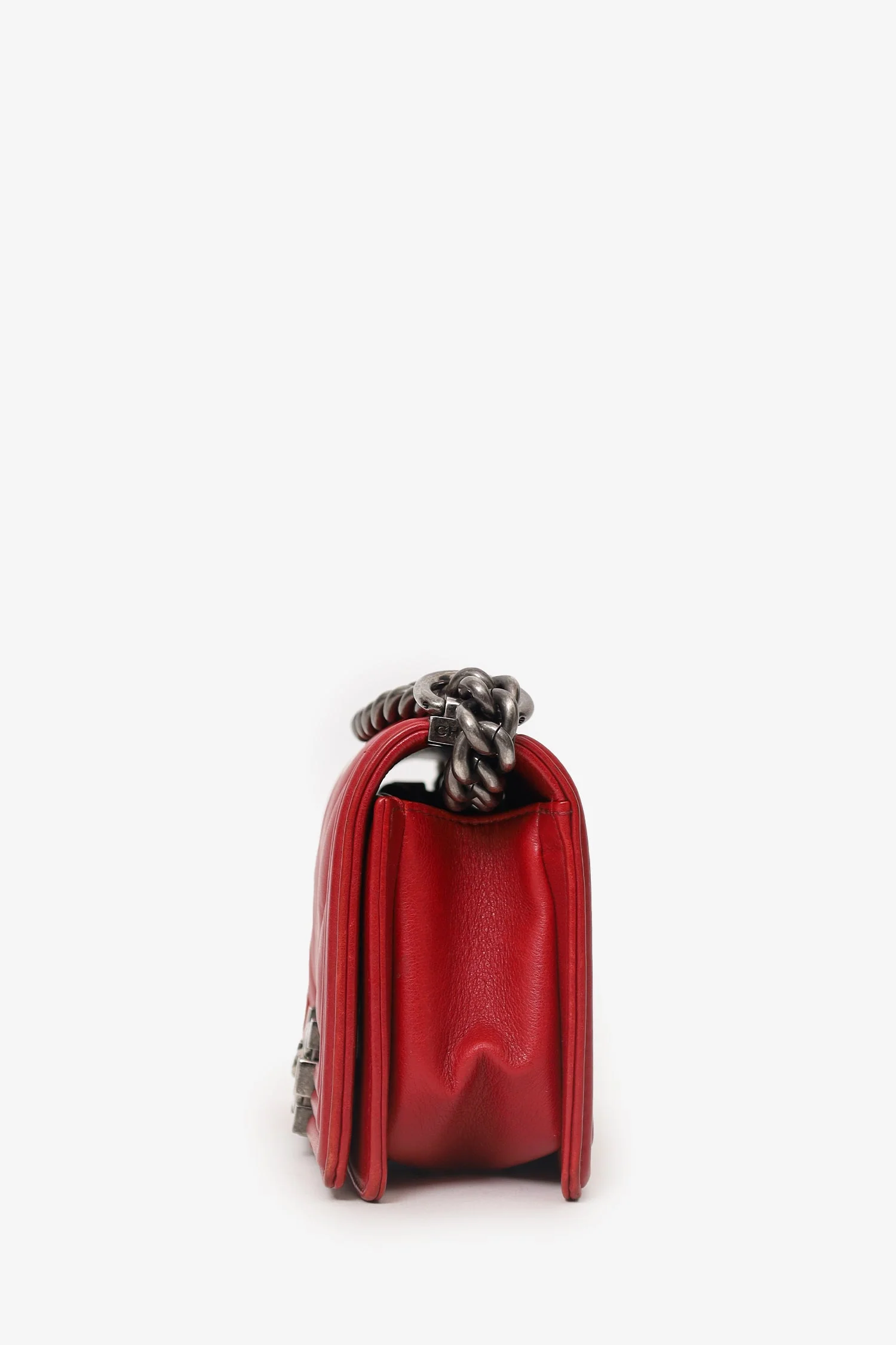 Pre-Loved Chanel™ 2016 Red Lambskin Chevron Small Boy Bag - Image 5